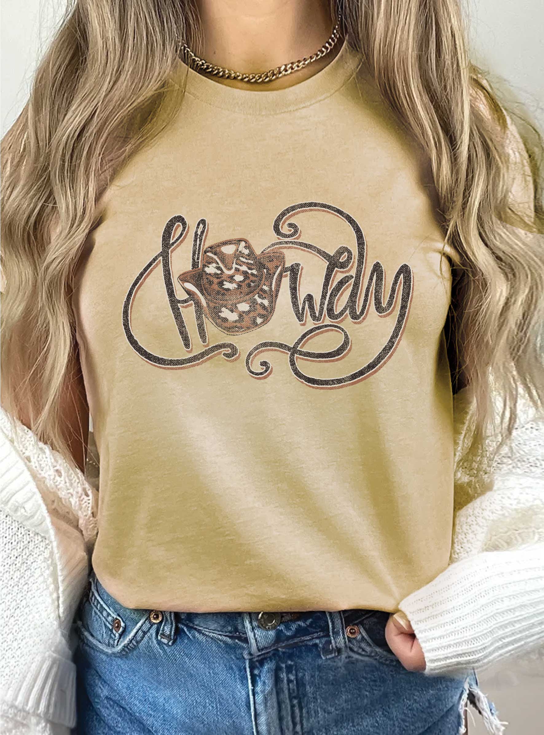 Howdy Graphic Tshirts