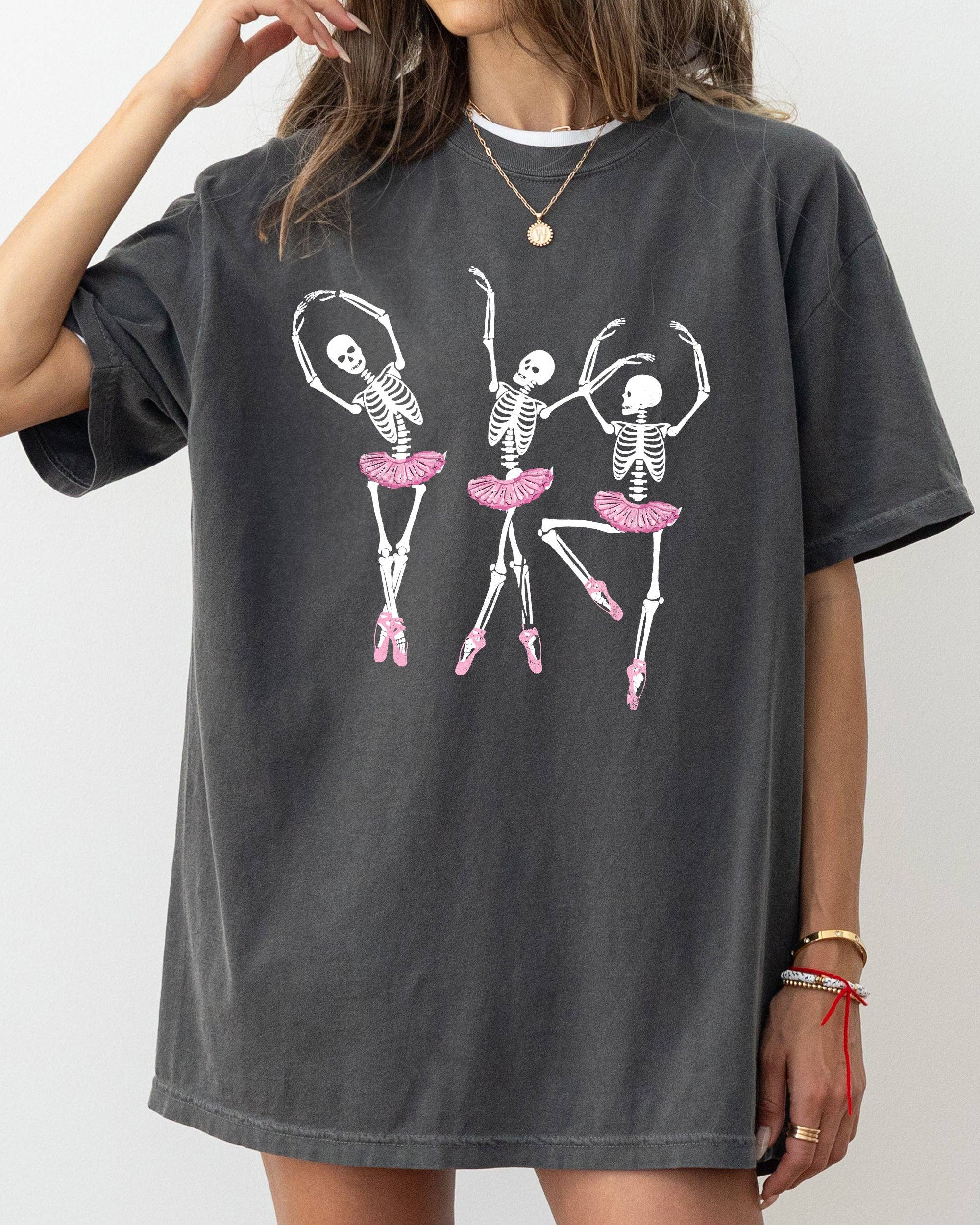 Dancing Skeleton Ladies, Ghost, Halloween T-Shirt