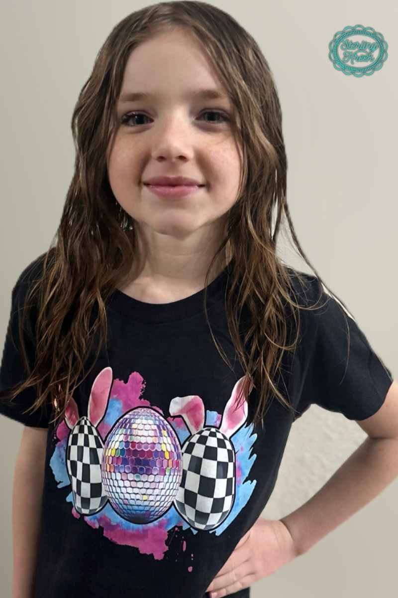 Mini Party in the Hutch Tee