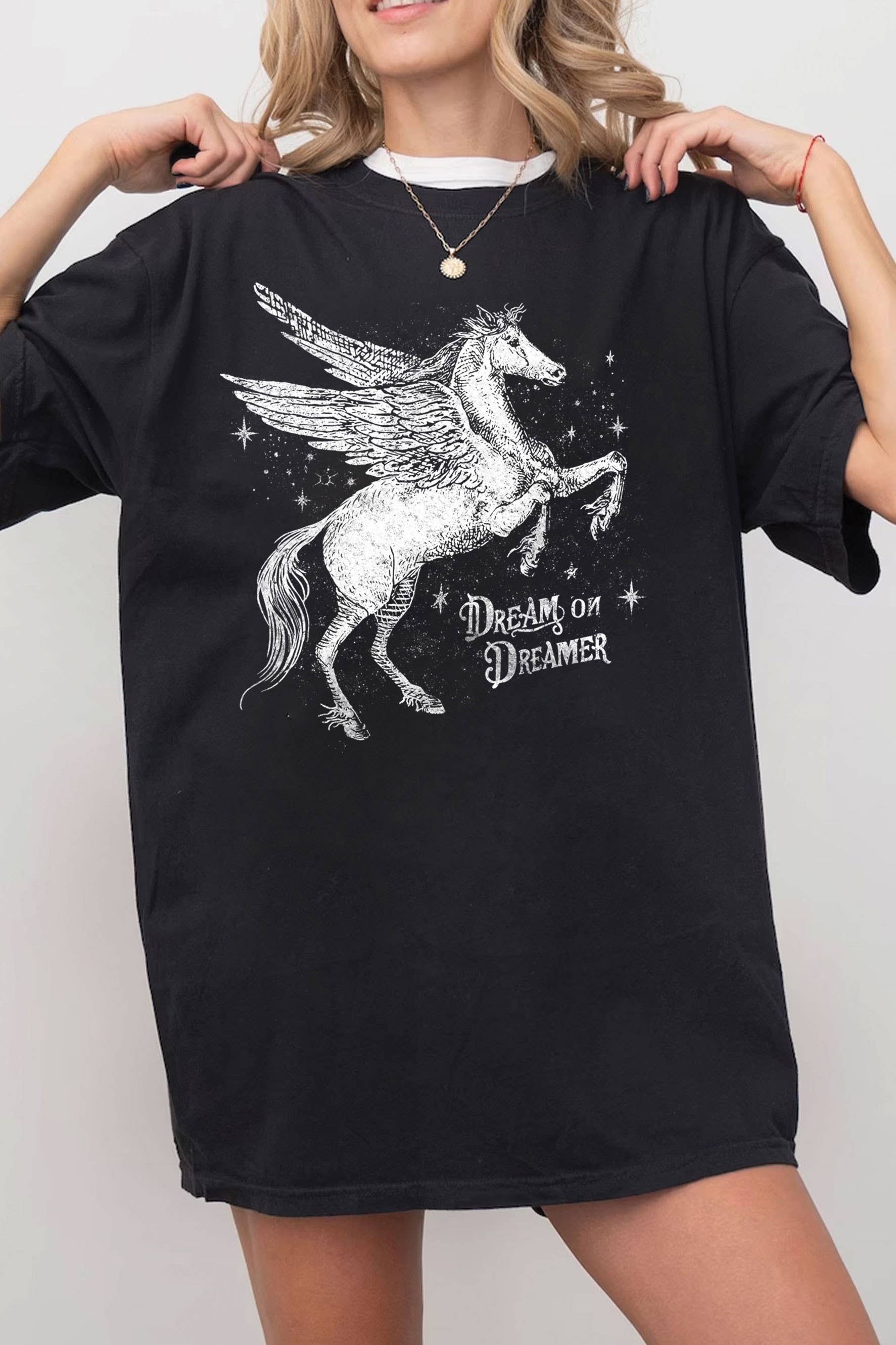 Pegasus Dream On Dreamer Oversize Graphic Tshirts