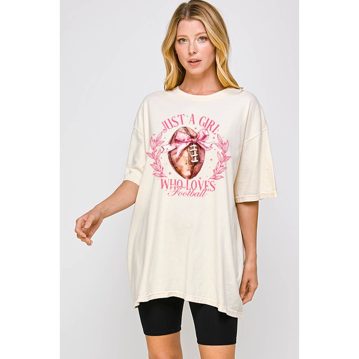 Just A Girl Who Loves Fooball Vintage Graphic Oversized Tee