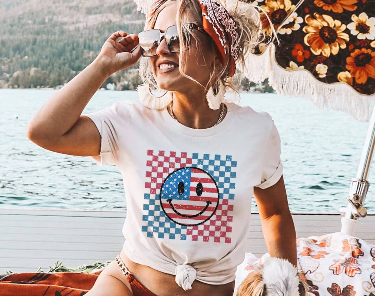 4th of July - Retro Smiley Face - T-Shirt