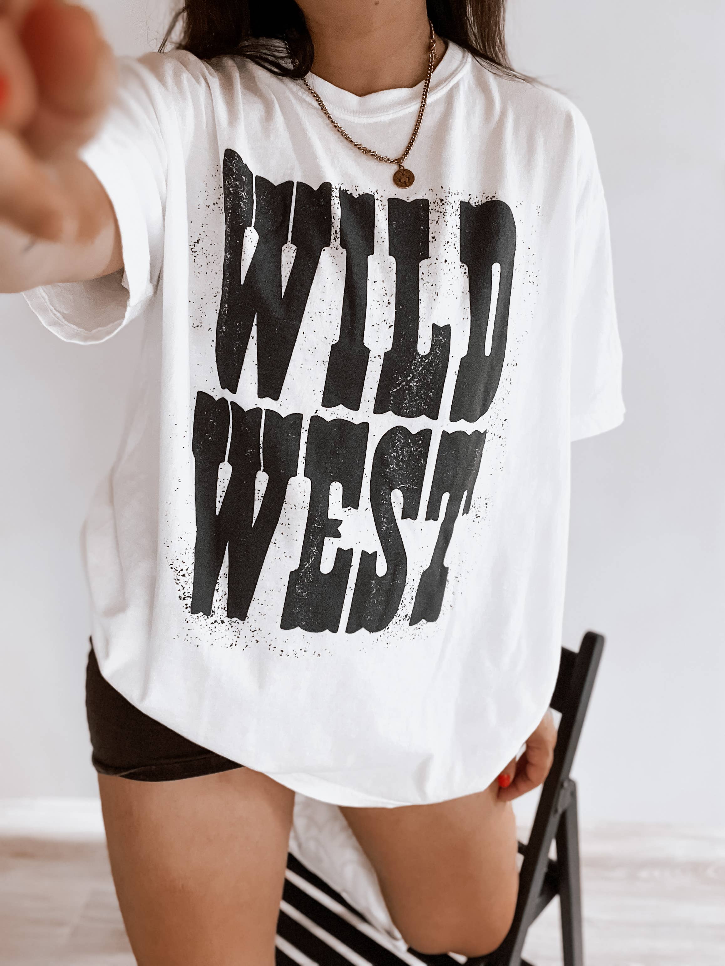Wild West Bold Vintage Inspired Retro Graphic Tee - Ivory