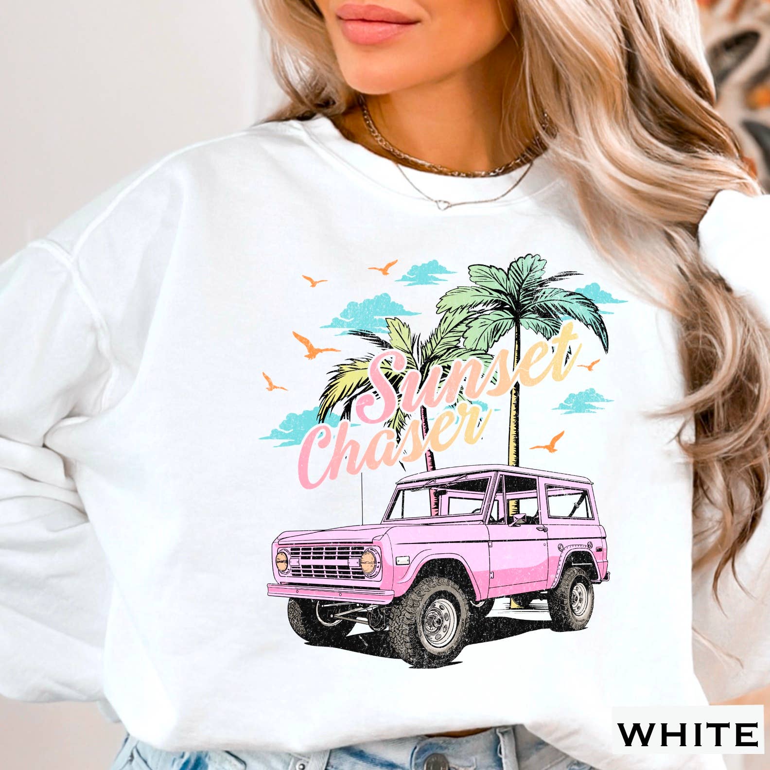 Summer 2025 Sunset Chaser Women’S Graphic Sweatshirt