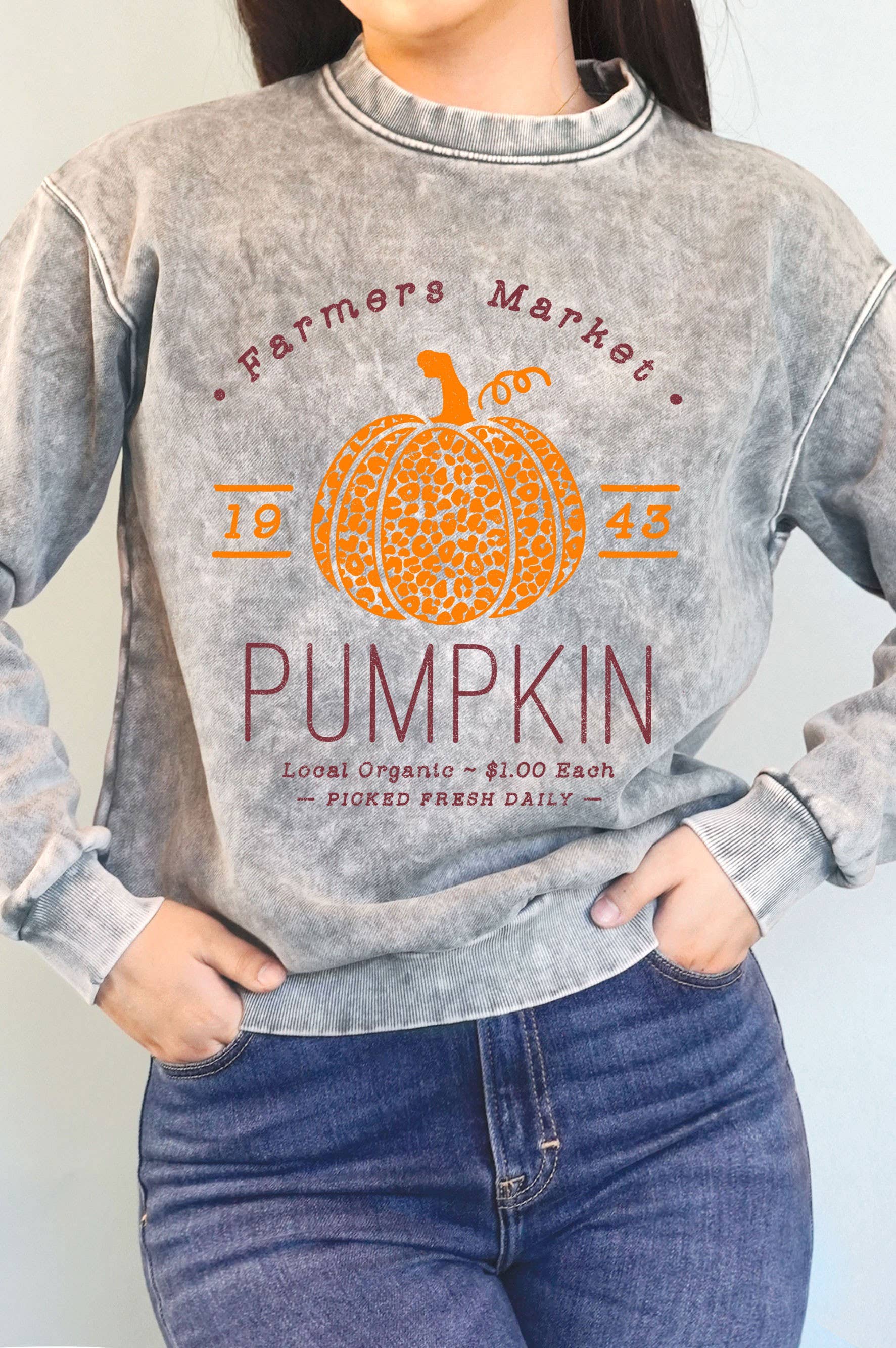 Farmers Market Pumpkin Mineral Graphic Brushed Sweatshirts