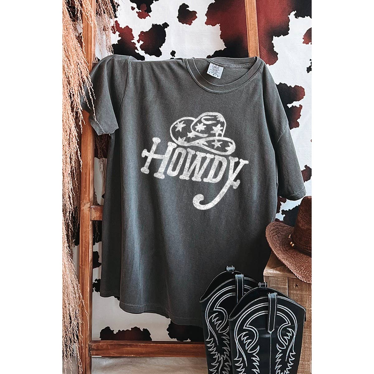 Howdy Graphic Oversized Tee