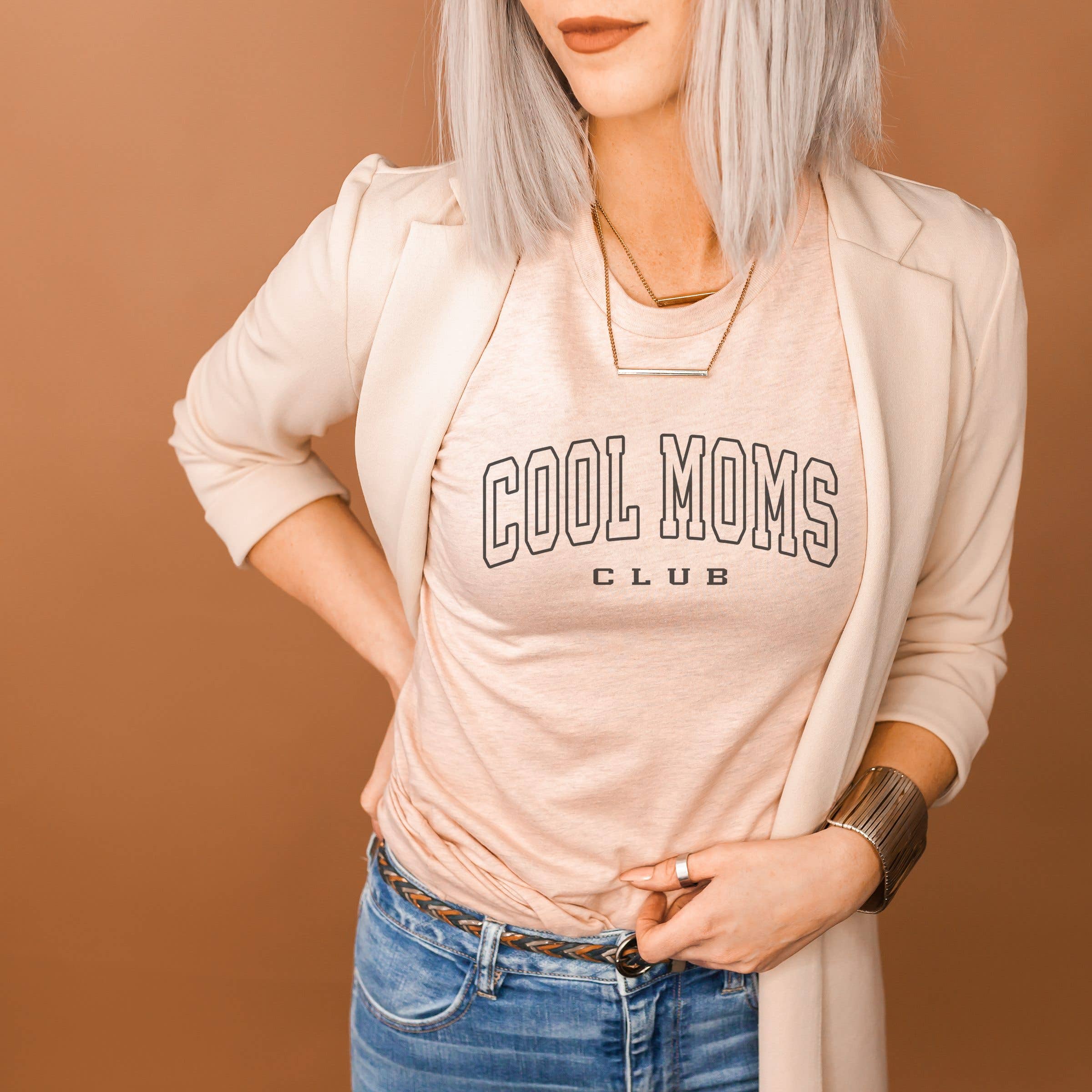 Cool Moms Club L Mom Tee