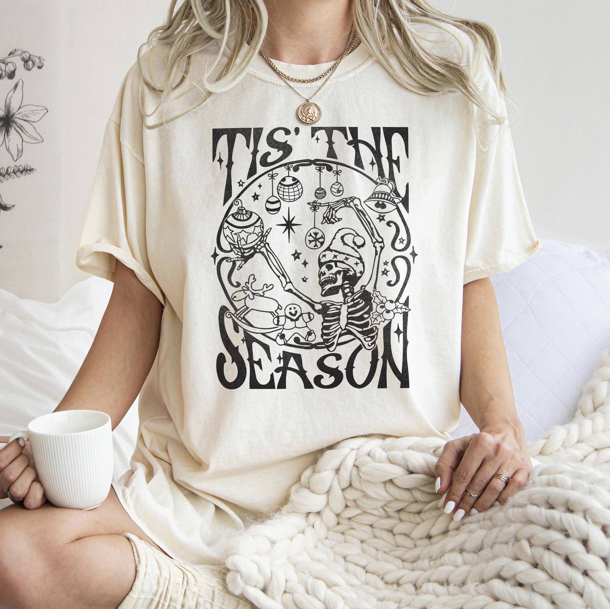 Tis the Season, Christmas Skeleton, Jolly, Dancing Tshirt