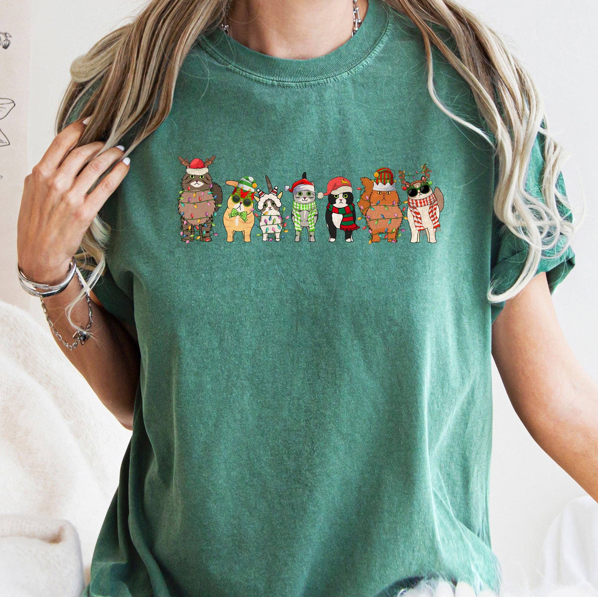 Christmas Cats, Cat Lovers, Pet Comfort Colors T-Shirt