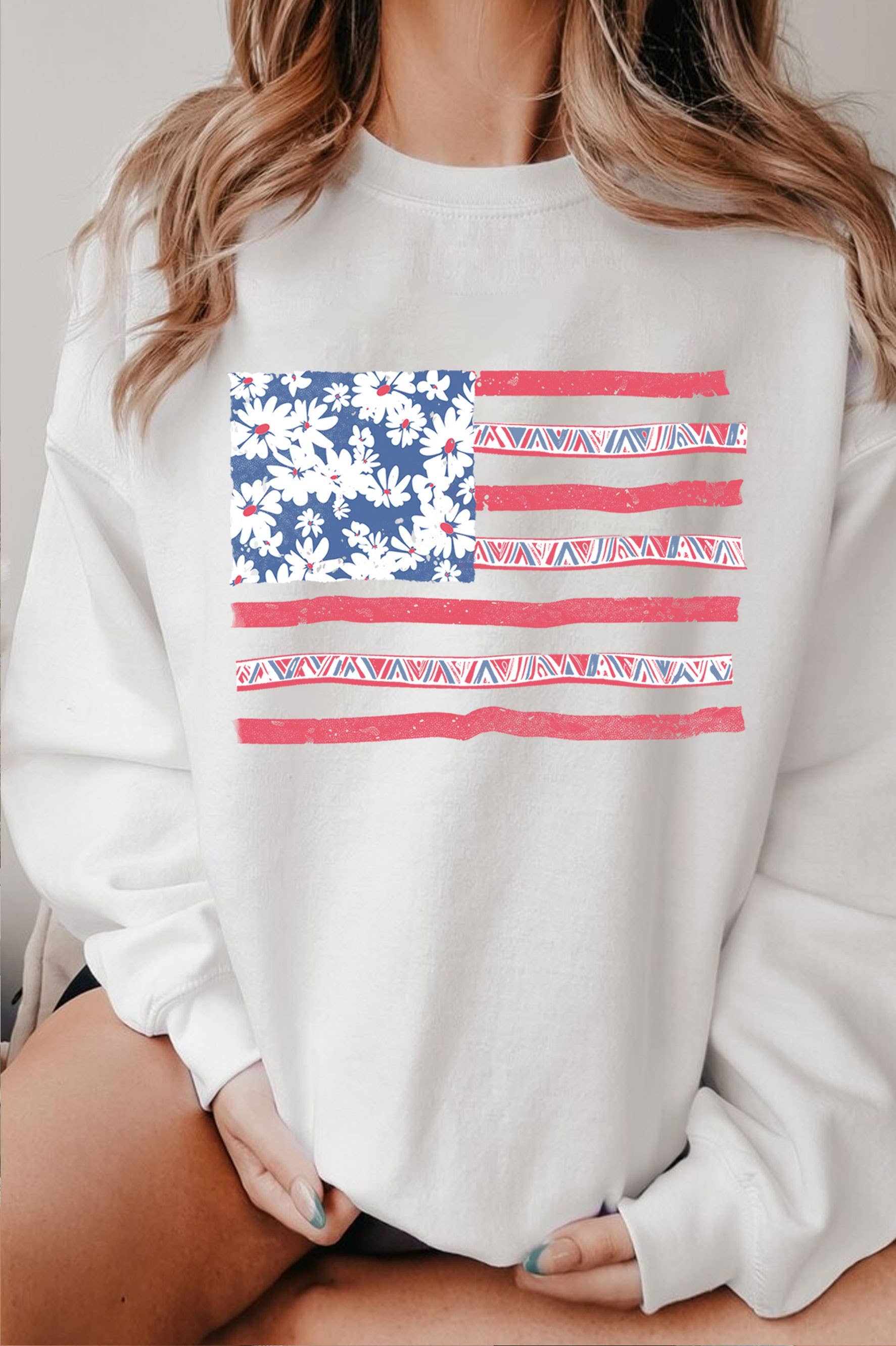 Daisy America Flag Graphic Brushed Sweatshirts