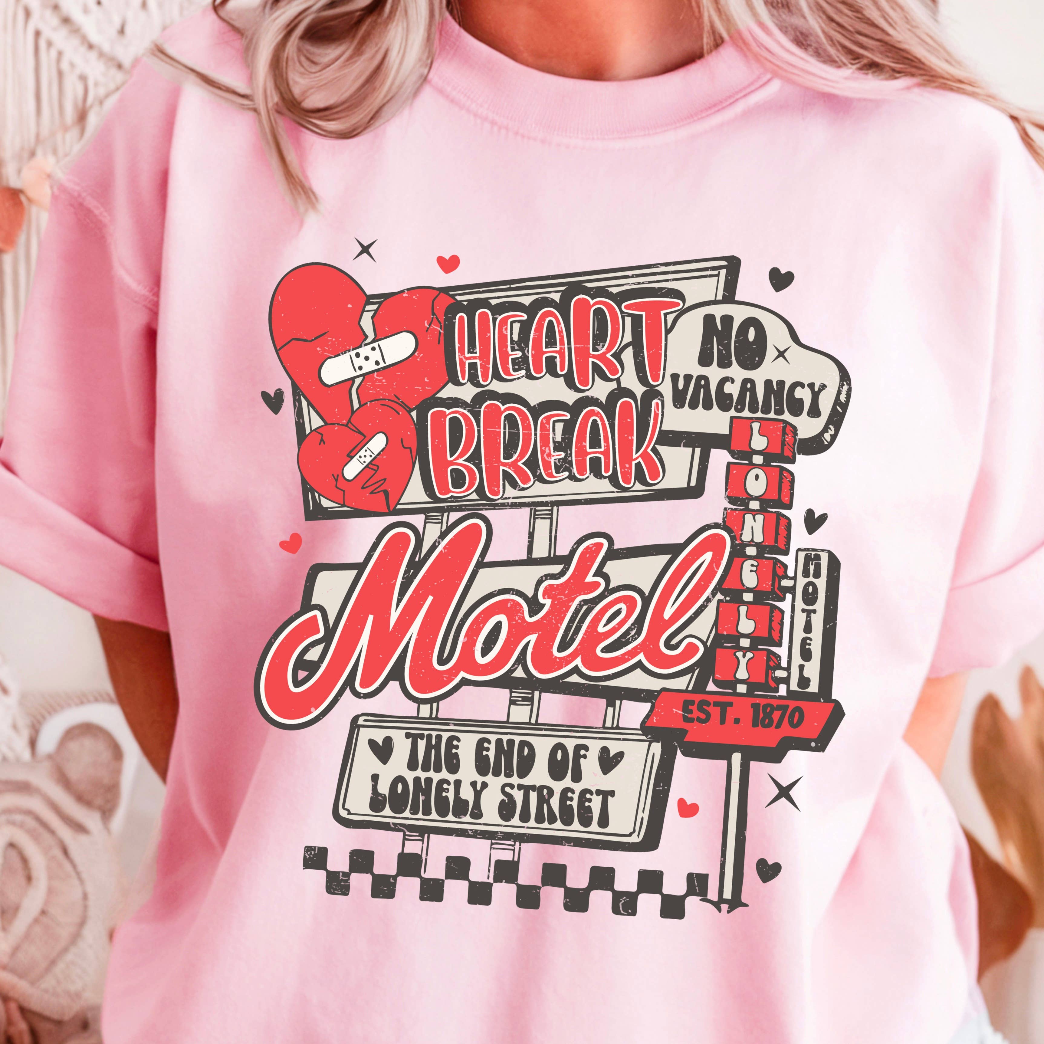 Heart Break Motel Valentine’S Day Graphic T-Shirt | Gildan