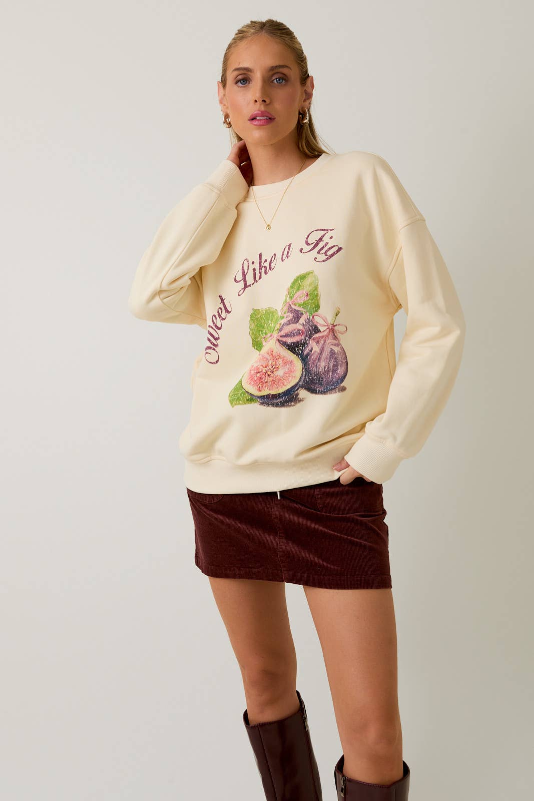 Crew Neck Long Sleeve Fig Graphic Print Sweatshirt