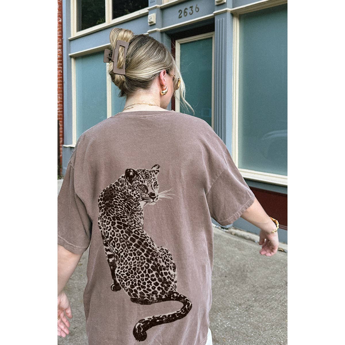 Do Not Look Back Leopard Vintage Graphic Oversized Tee