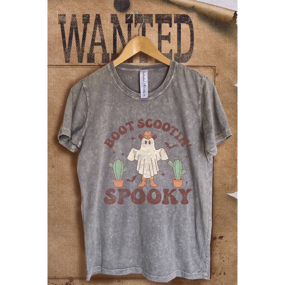 Holloween Vintage  Mineral Wash Vintage  Graphic  Tee