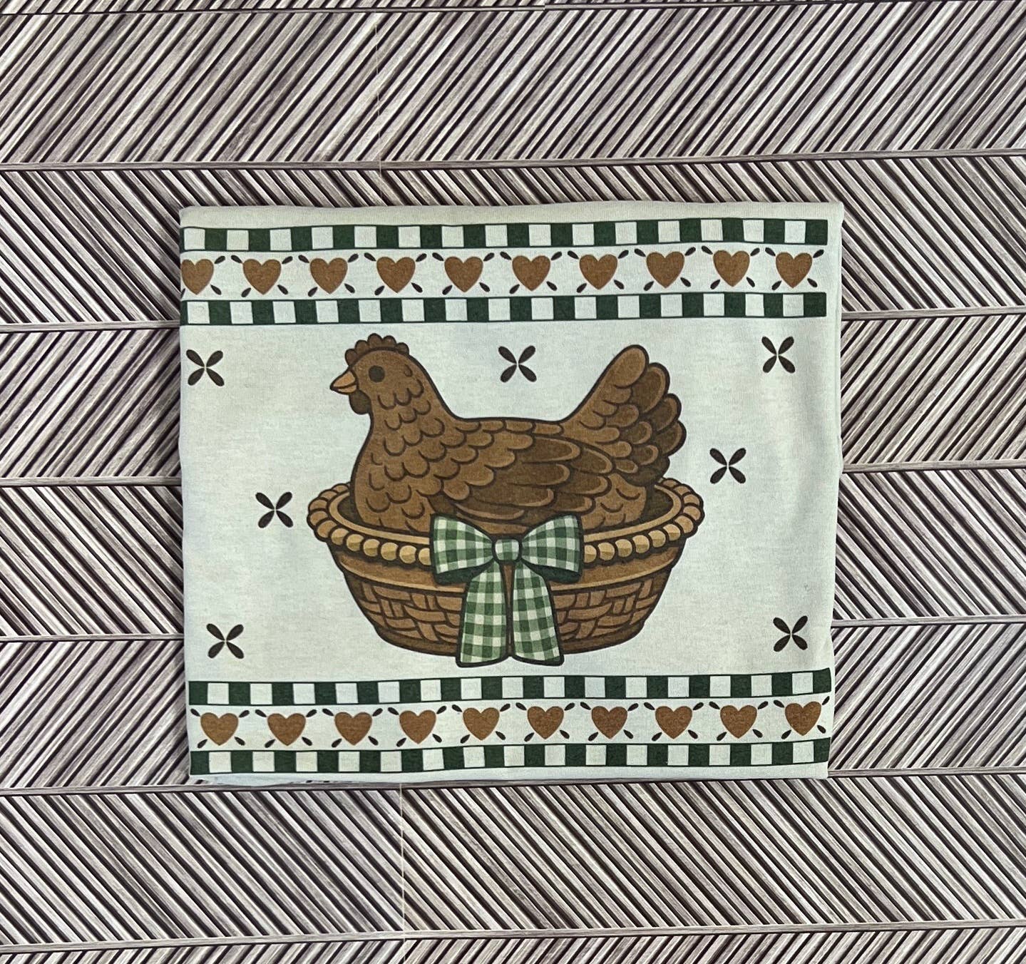 Vintage Hen in A Basket On Sand Tee