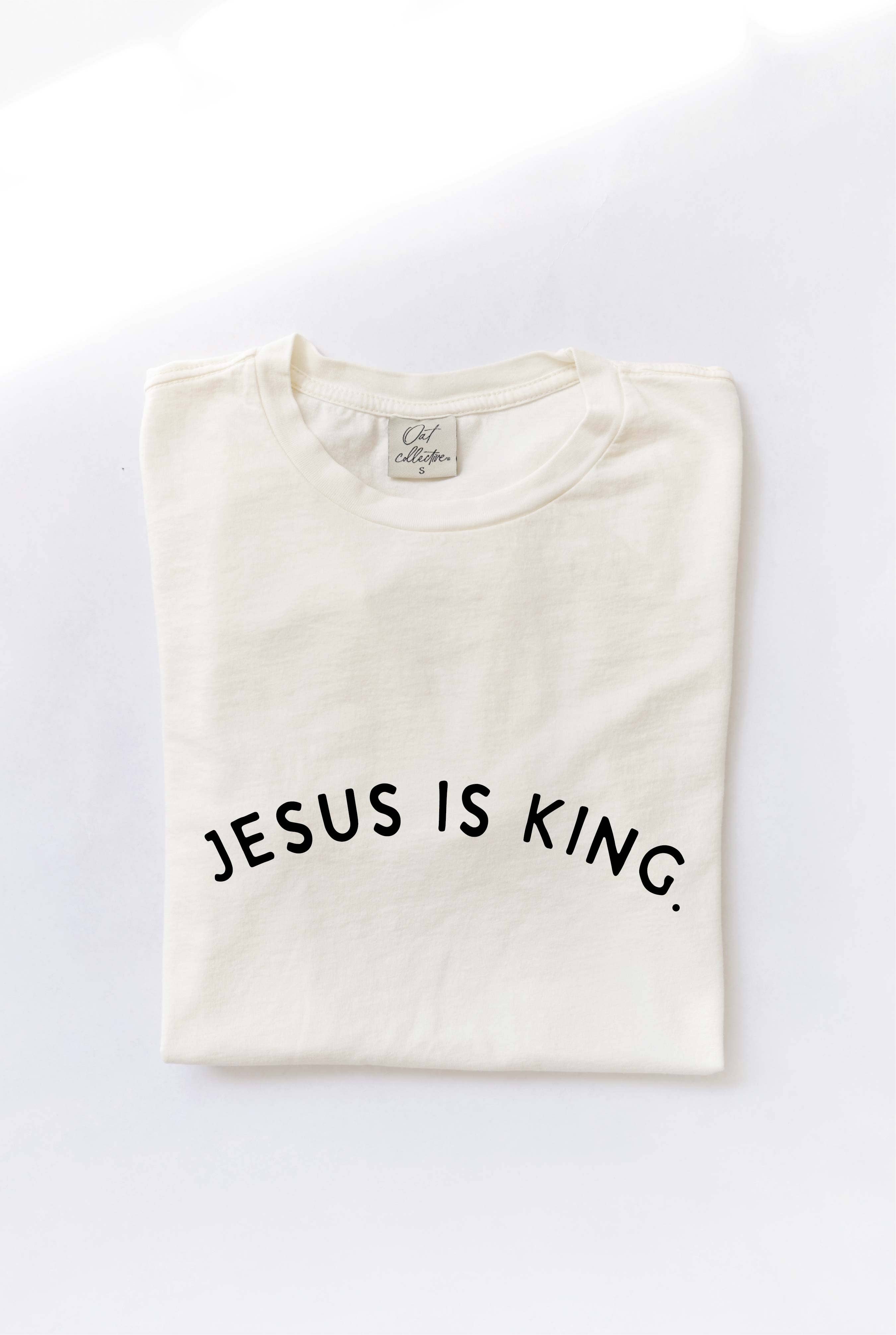 Jesus Is King. Mineral Washed Graphic Top