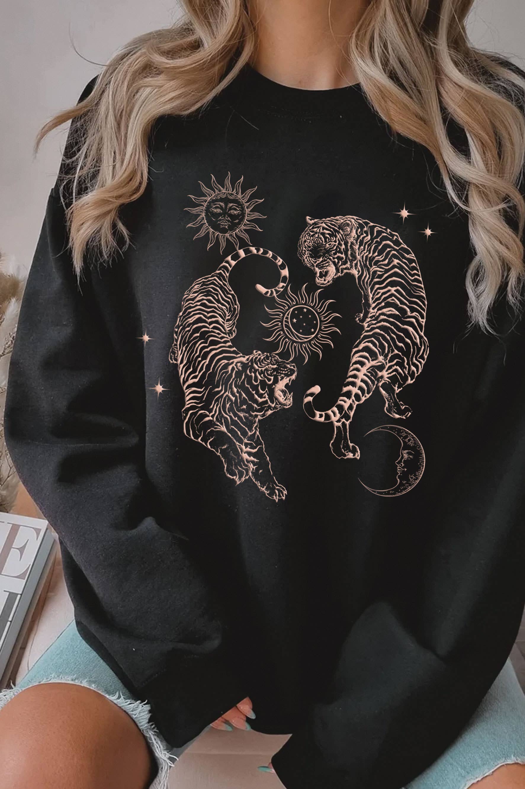 Sun and Moon Tiger Graphic Brushed Sweatshirts
