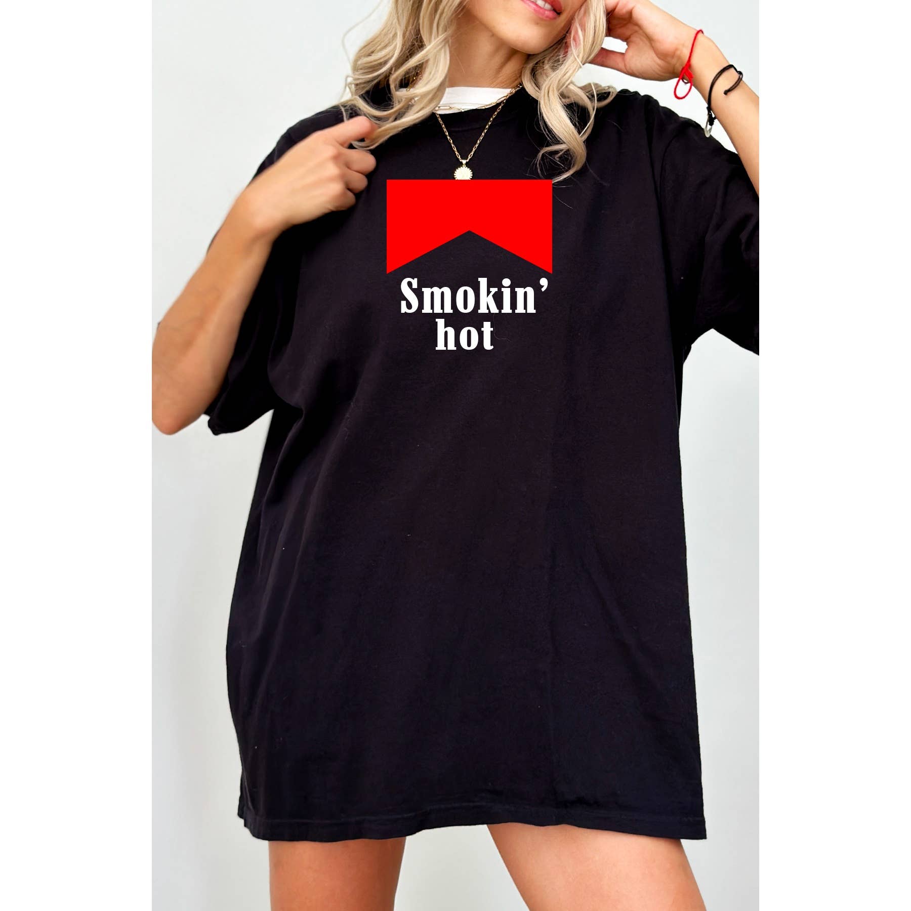 Smokin Hot - Oversized Unisex T Shirt