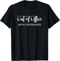 Cute Vacation Travel Blogger Holiday Out of Office