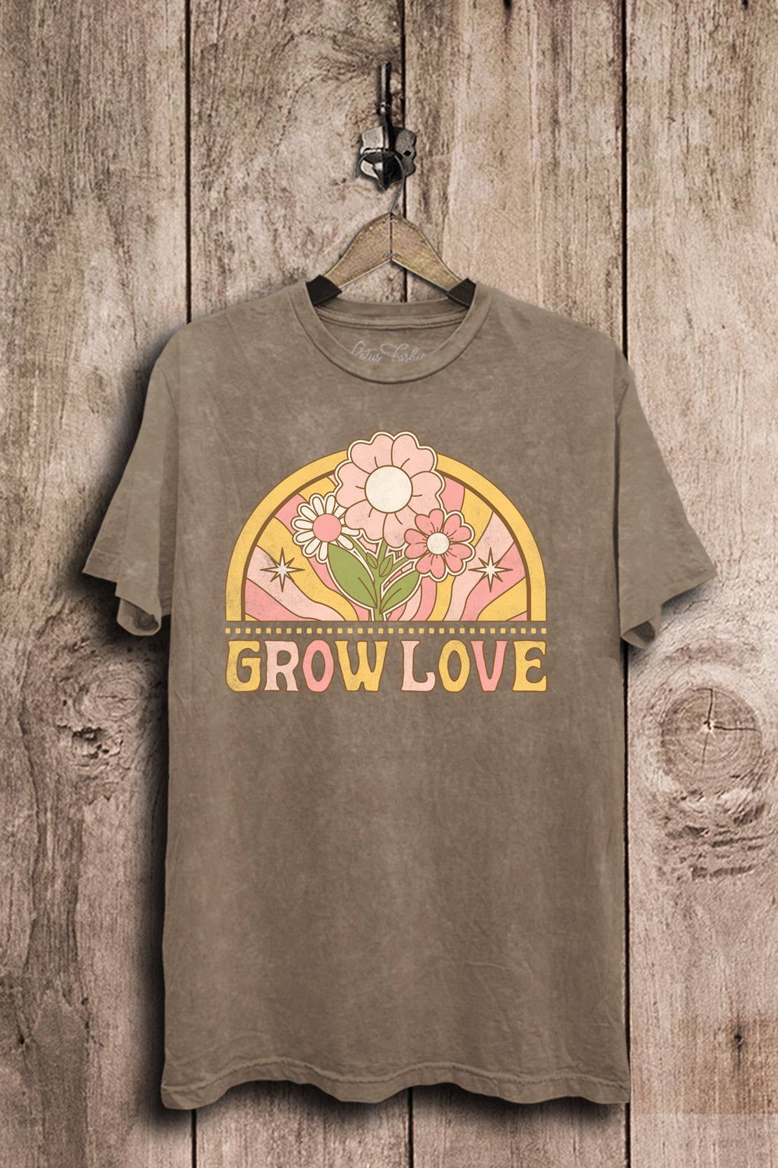 Grow Love Graphic Top