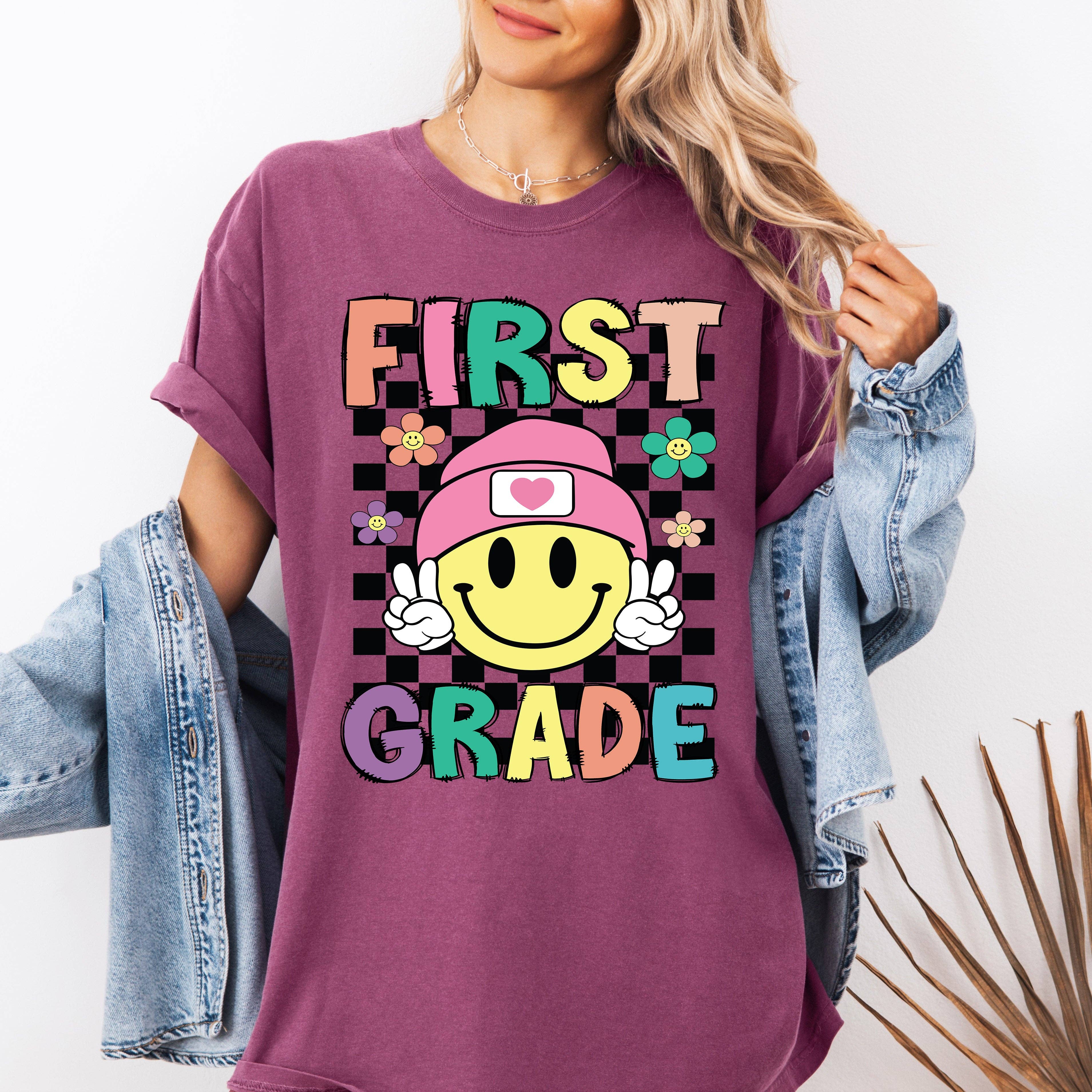 First Grade, Smiley Face Teacher Back To School T-Shirt