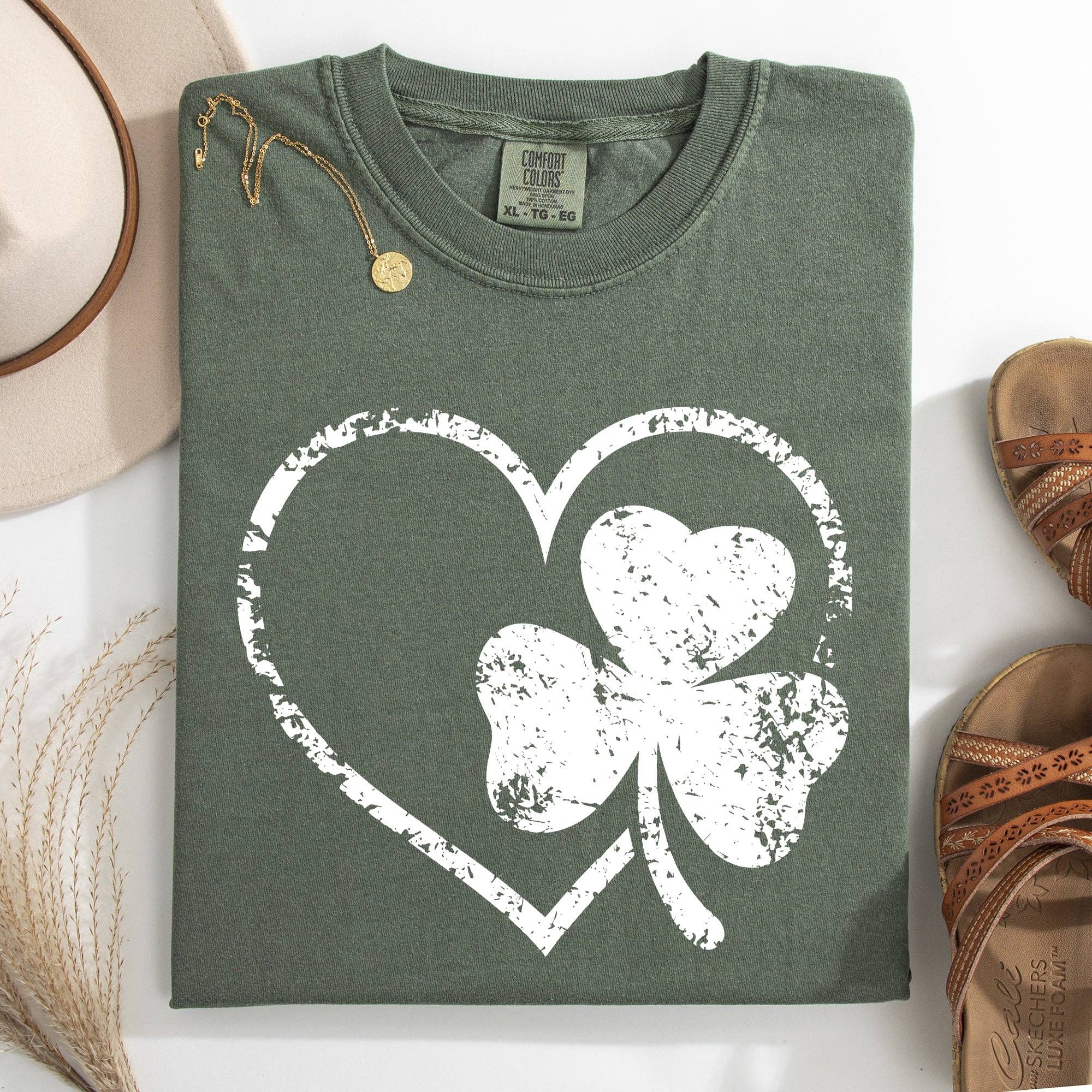 Retro Heart, Vintage, St Patrick's Day, Shamrock, Tshirt
