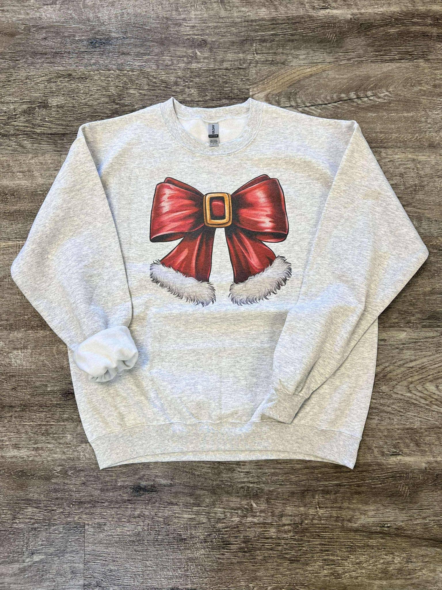 Santa Hat with Belt Buckle Bow On Ash Gray Tee