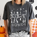 Howdy Skeletons Vintage Halloween T-Shirt