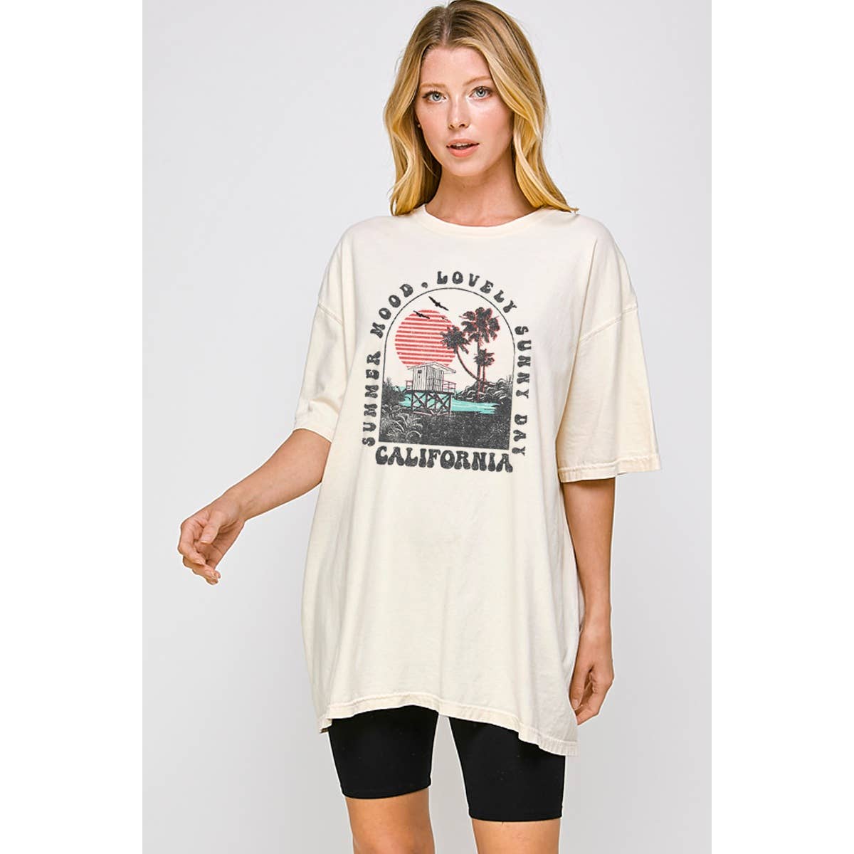 California Beach Vintage Graphic Oversized Tee