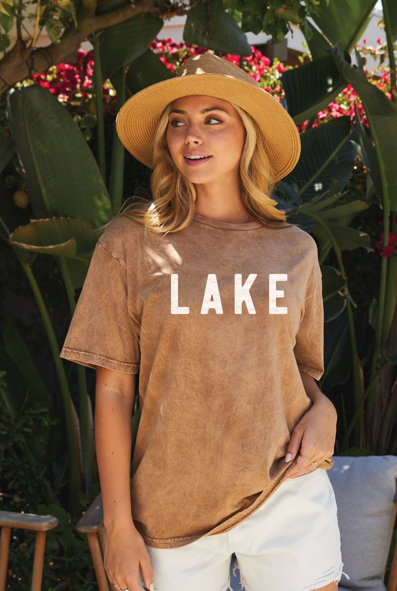 Lake Mineral Graphic Top