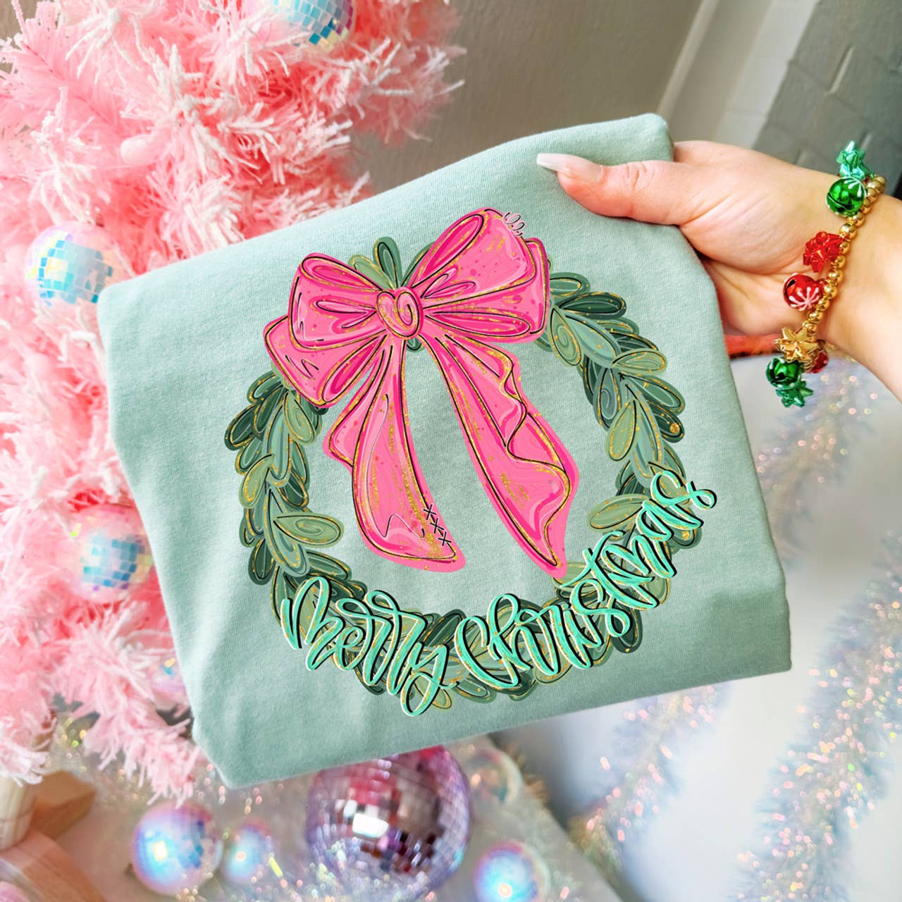 Merry Christmas Pink Bow Christmas Wreath Tee
