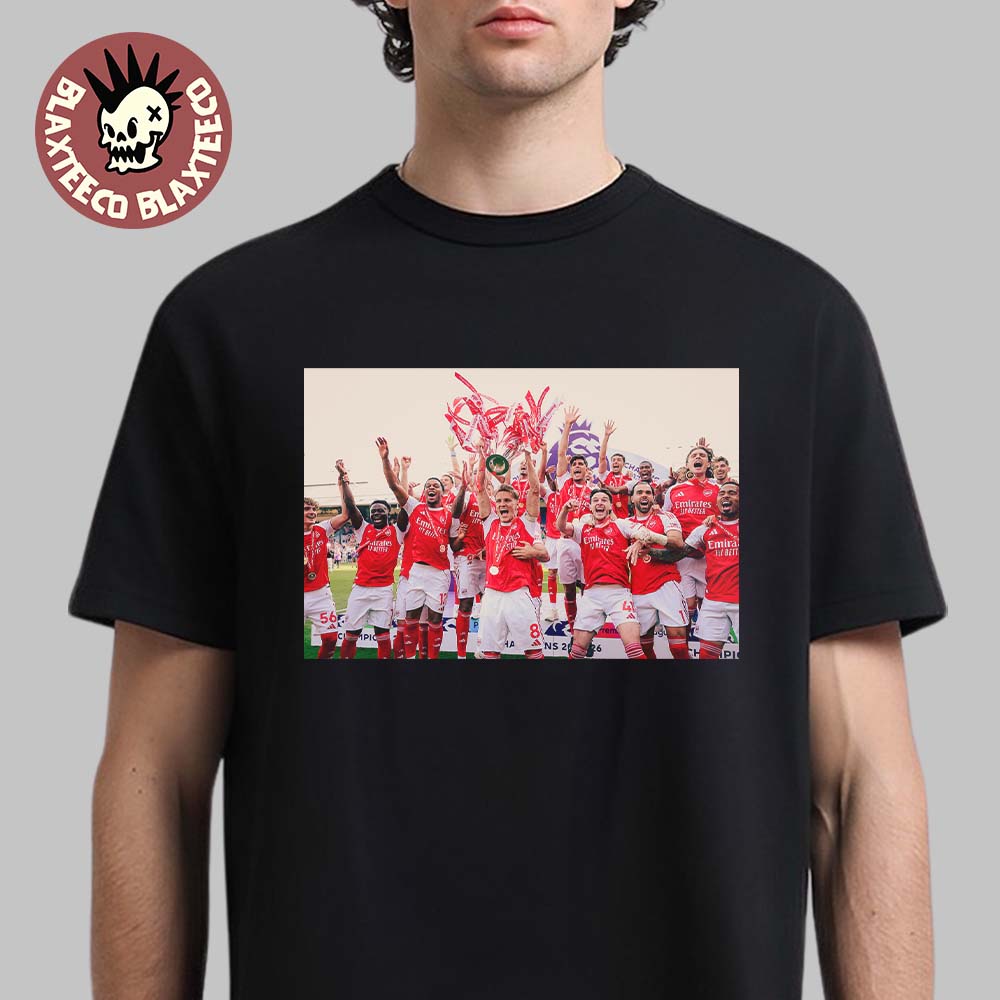 Arsenal 2025 2026 Premier League Champions Lifting The Trophy Up Celebration Photo T-Shirt