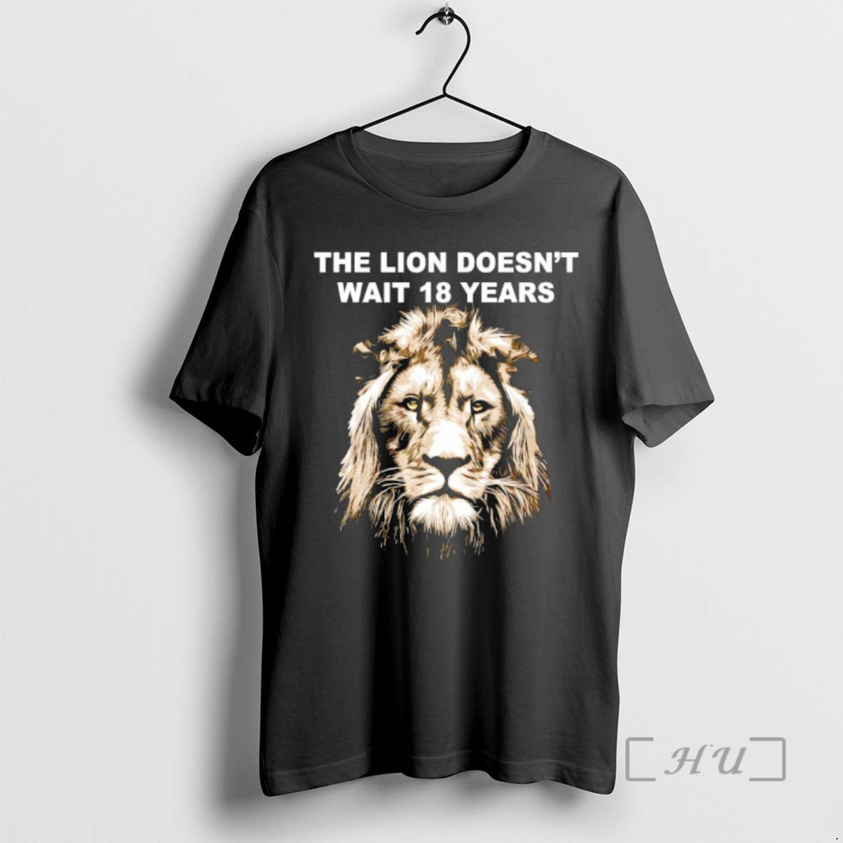Officials The Lion Doesnt Wait 18 Years Funny