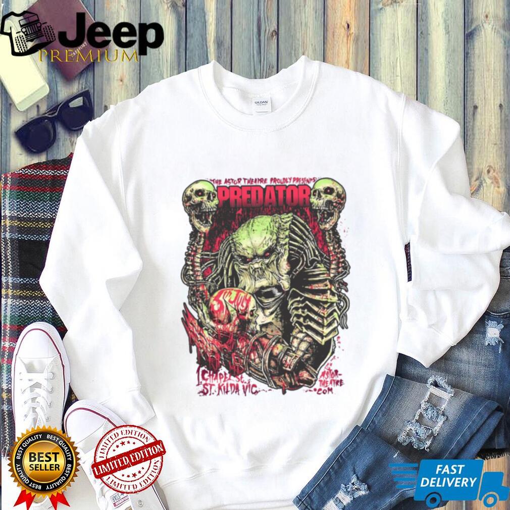 Predator Movie Horror Sci Fi Vintage Distressed Graphic Tee