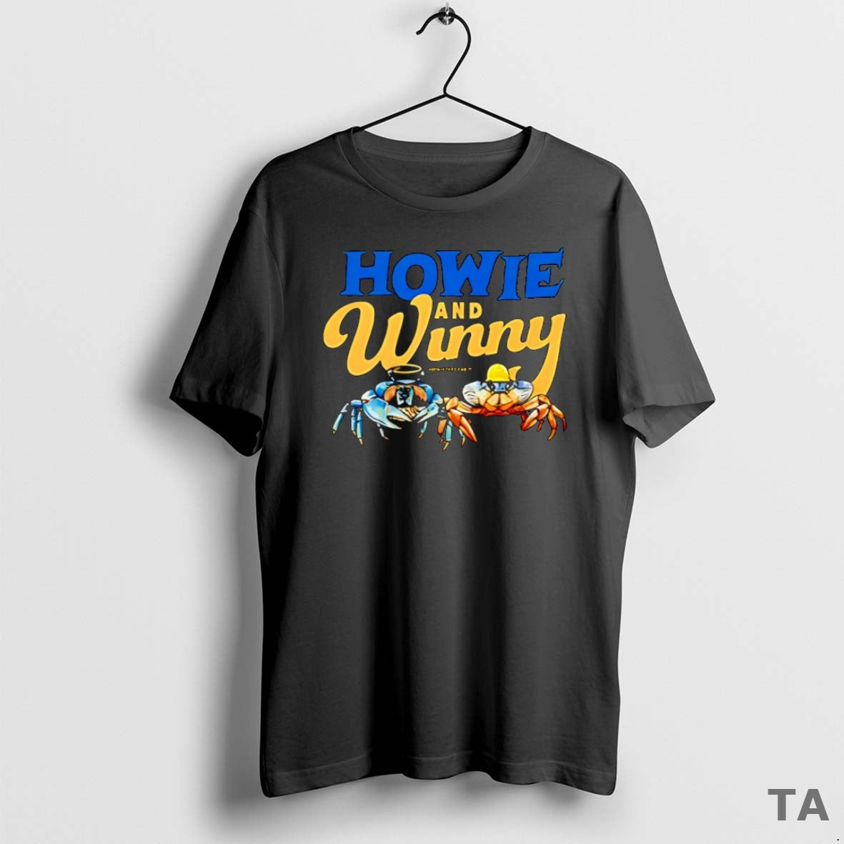 Top Howie The Crab Howie And Winny T Shirt Sweater