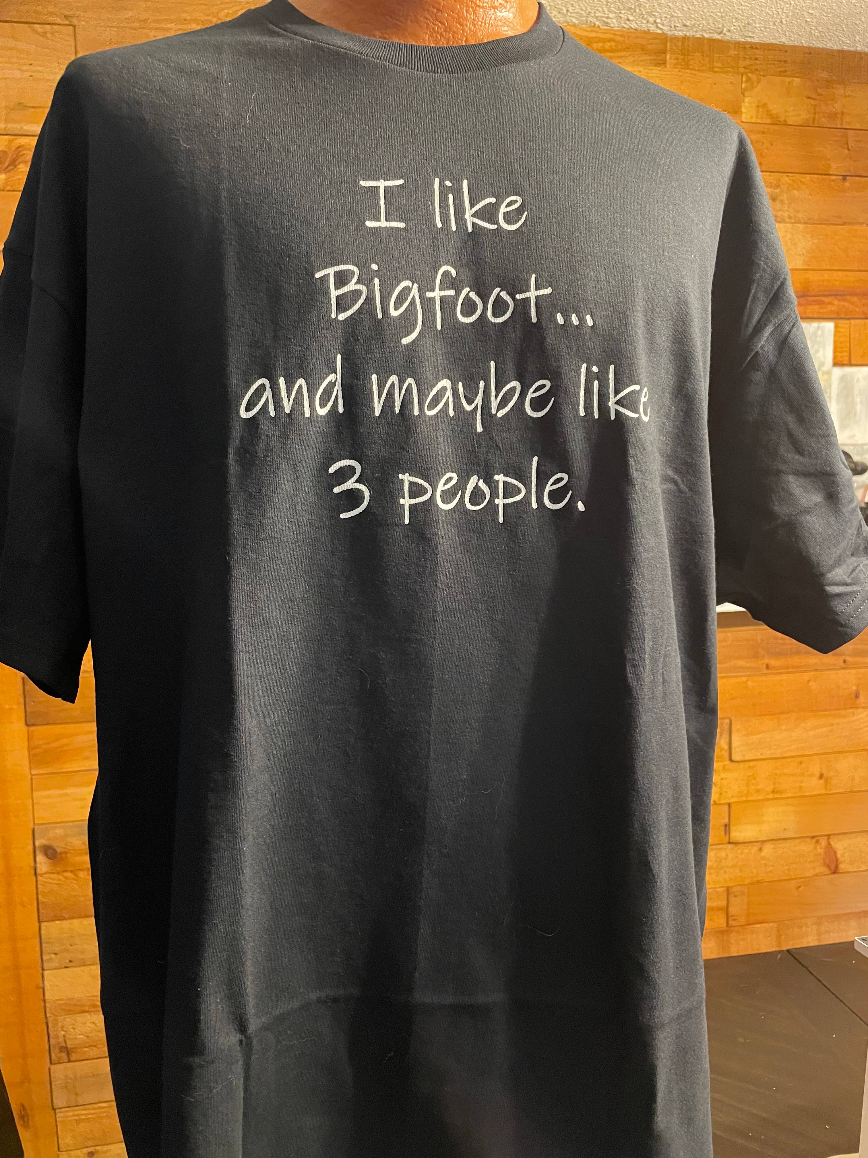 I Like Bigfoot T-Shirt (Black)