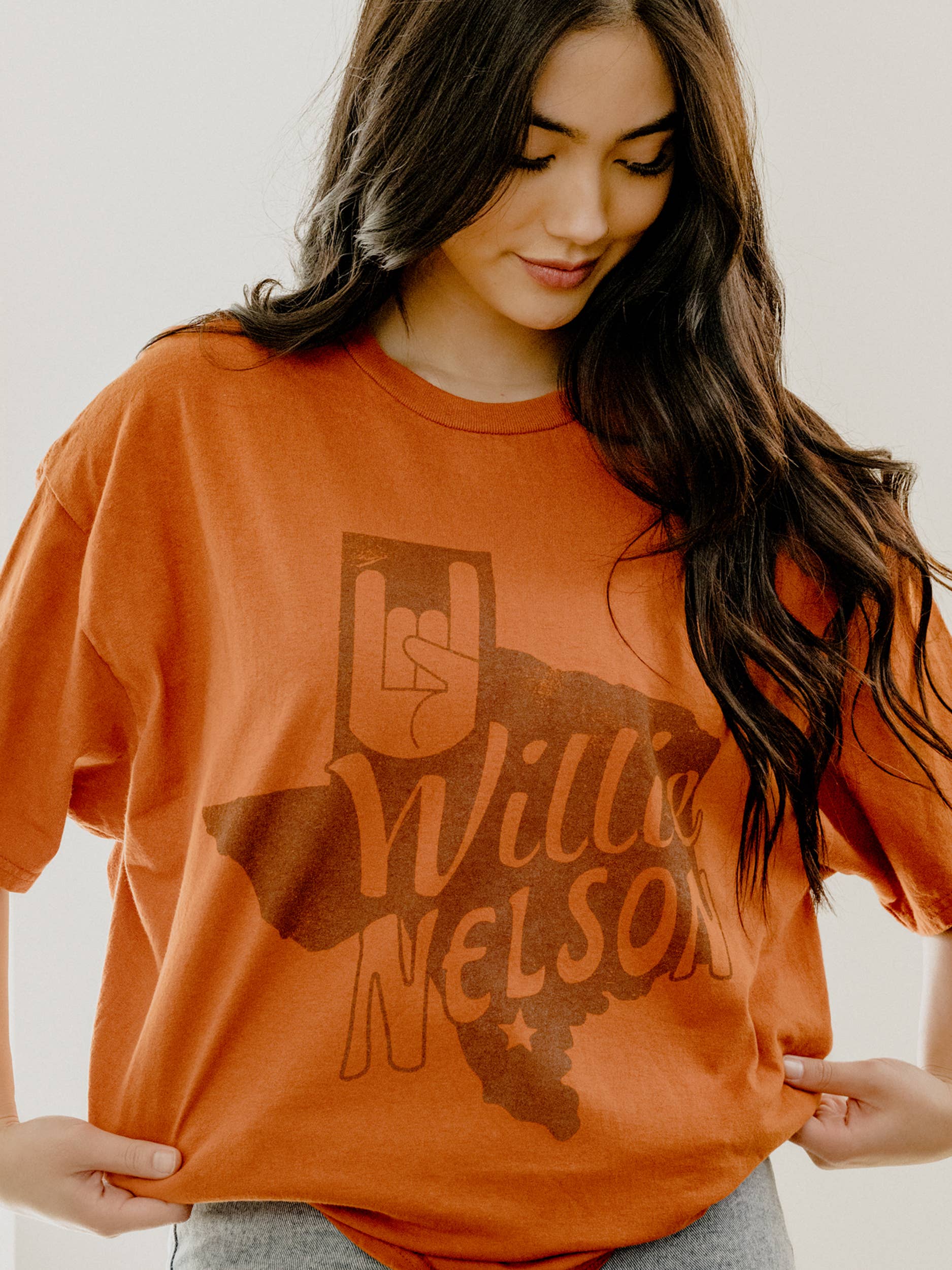 Willie Nelson Ut Hook Em Horns Sign Orange Thrifted Tee