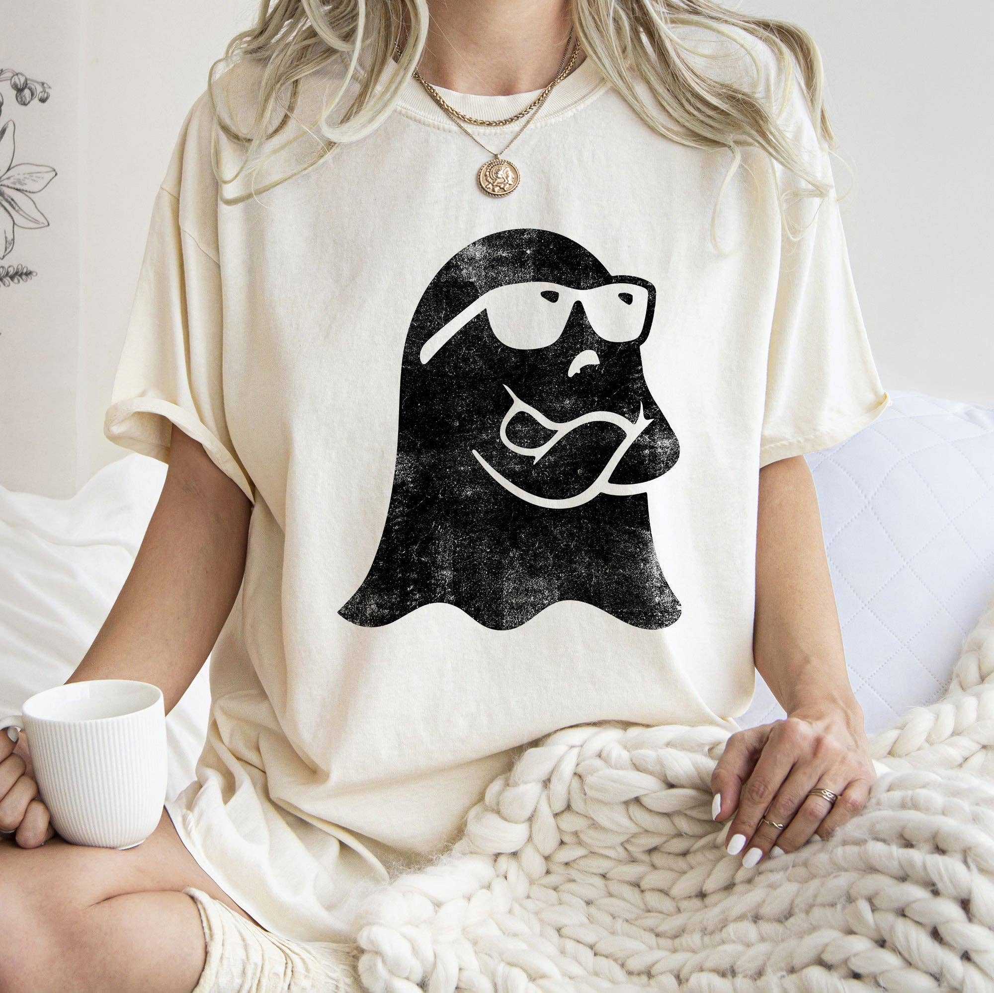 Ghost Arms Crossed Retro Halloween T-Shirt Black Print