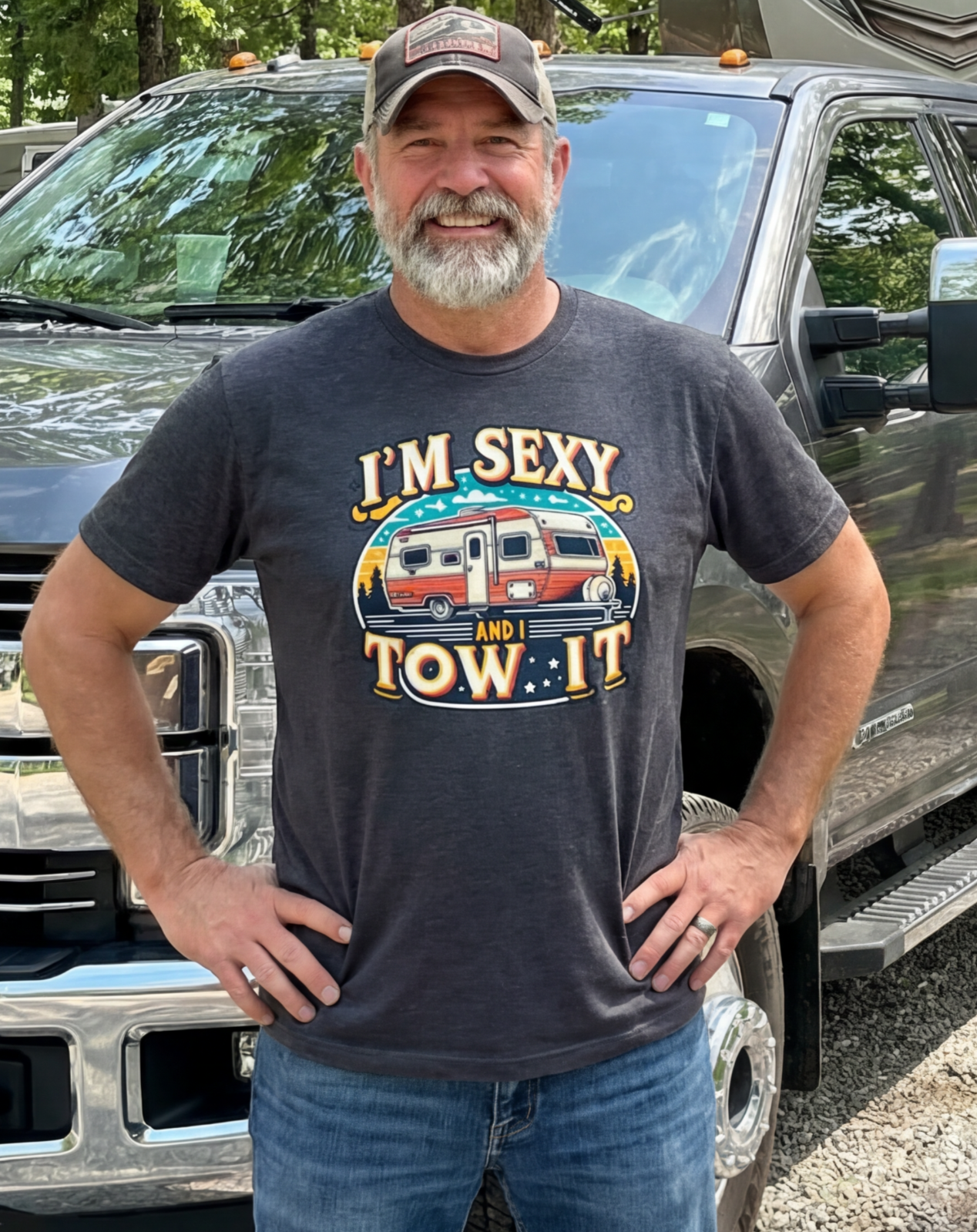 I'm Sexy and I Tow It / Camping T-Shirt Multi Color Print