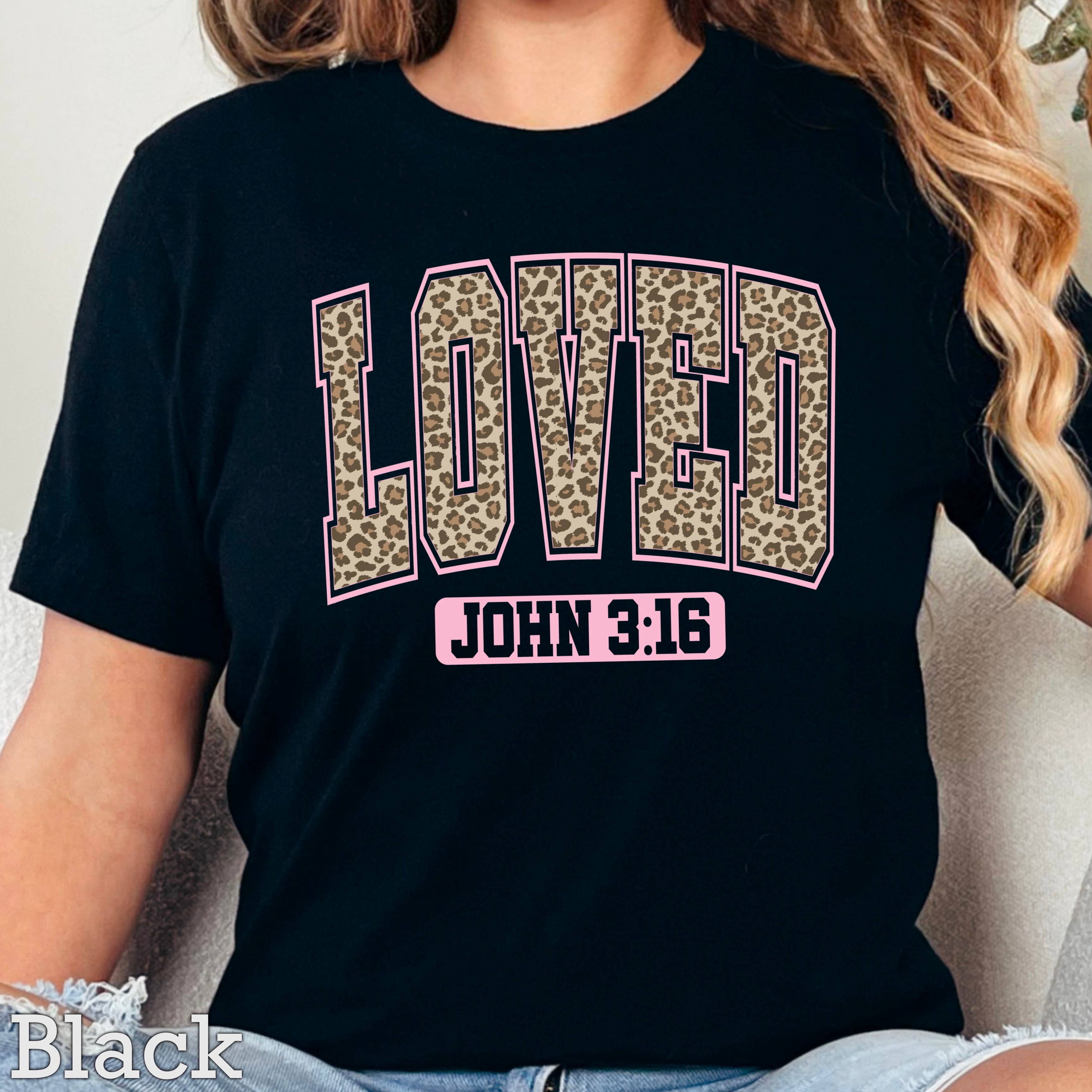 Leopard Loved Valentine’S Day Graphic T-Shirt | Gildan