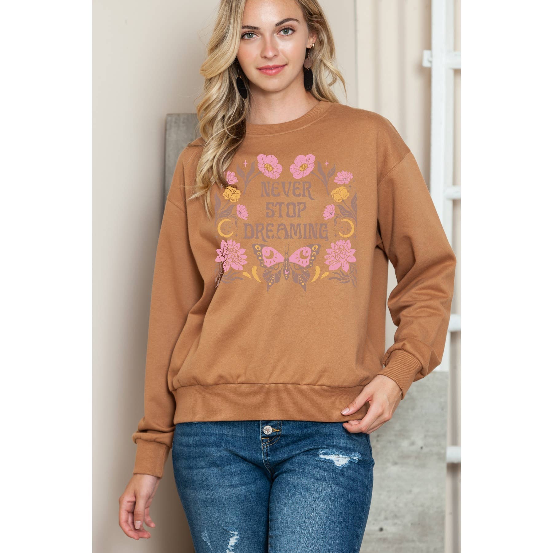 Never Stop Dreaming - Crewneck Sweatshirt