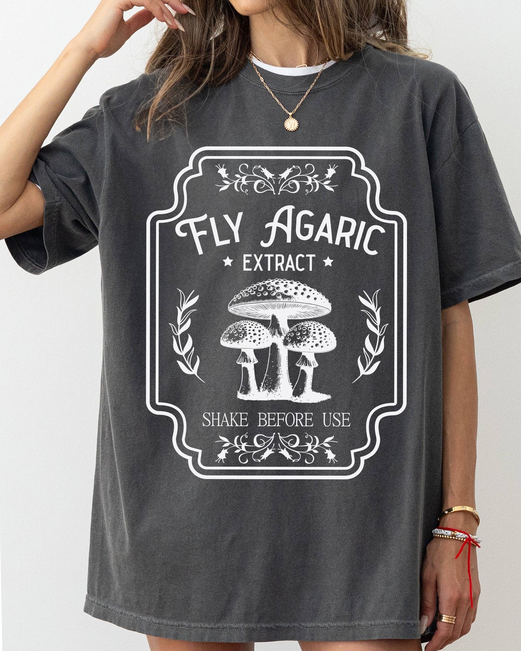 Fly Agaric, Mushroom, Vintage, Western Halloween Tshirt