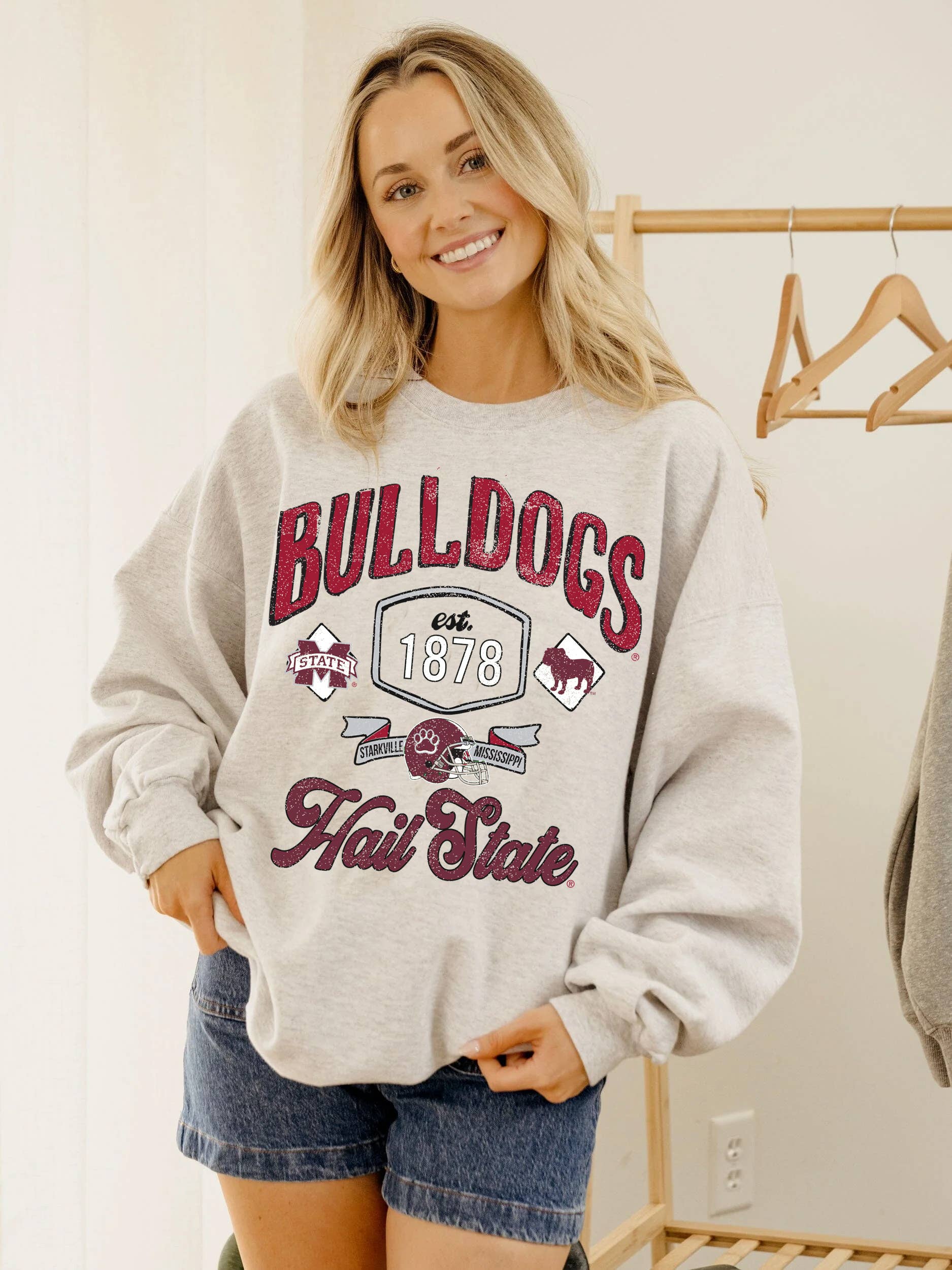 Mississippi State Bulldogs Patches 25 Thrifted Sweatshirt