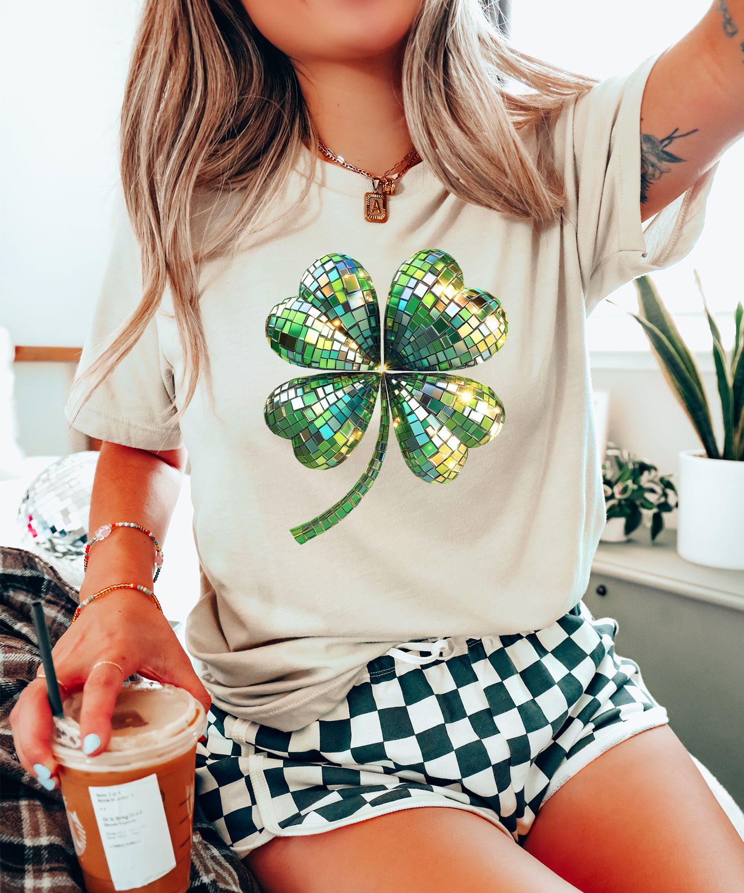 Disco Clover - Cream Tee