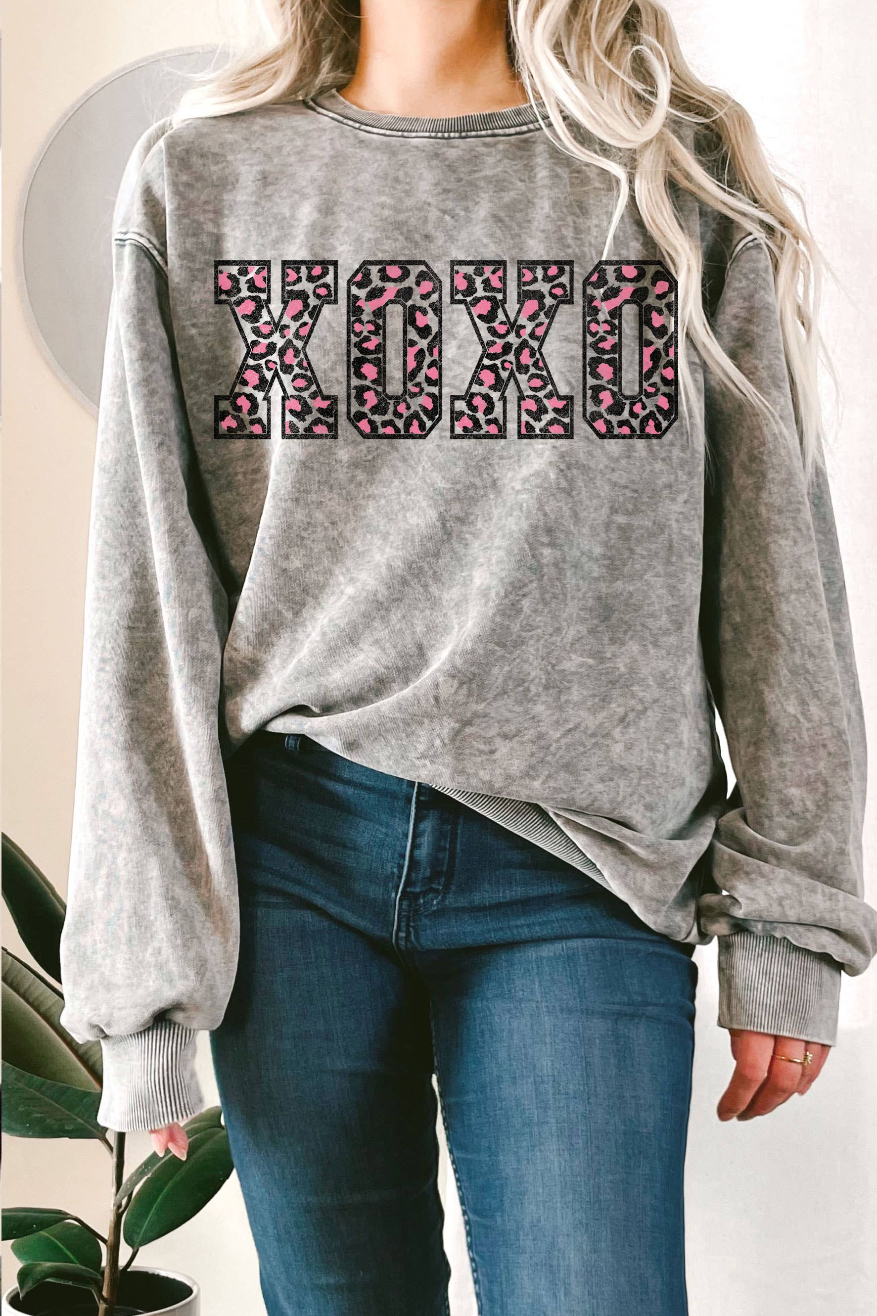 Xoxo Leopard Valentine's Mineral Graphic Terry Sweatshirts
