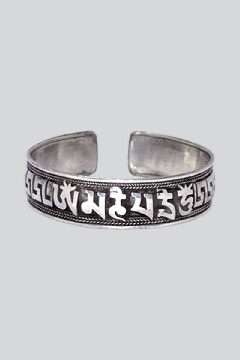 White Metal Bracelet (MBR-01)