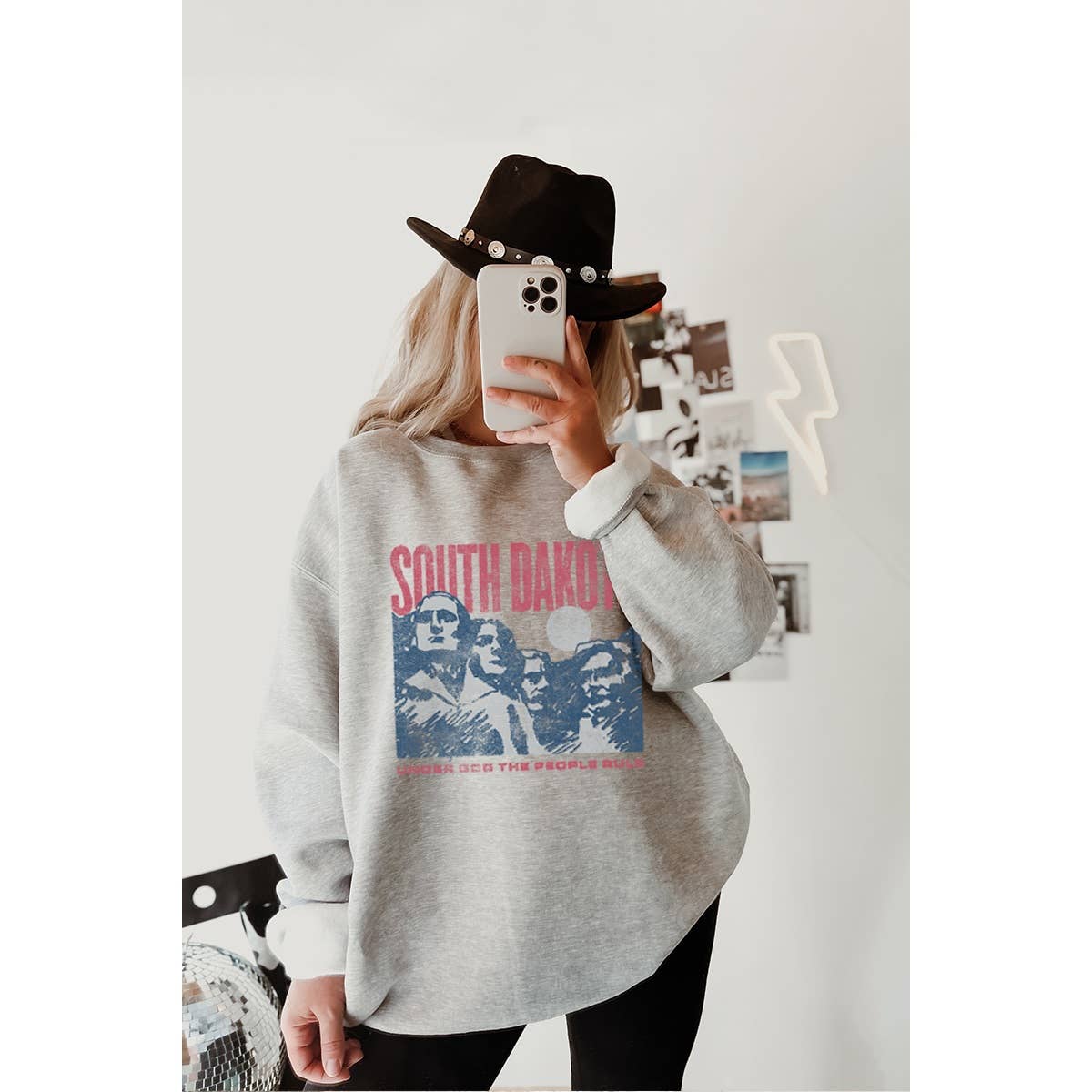 South Dakota Vintage Graphic Sweatshirts