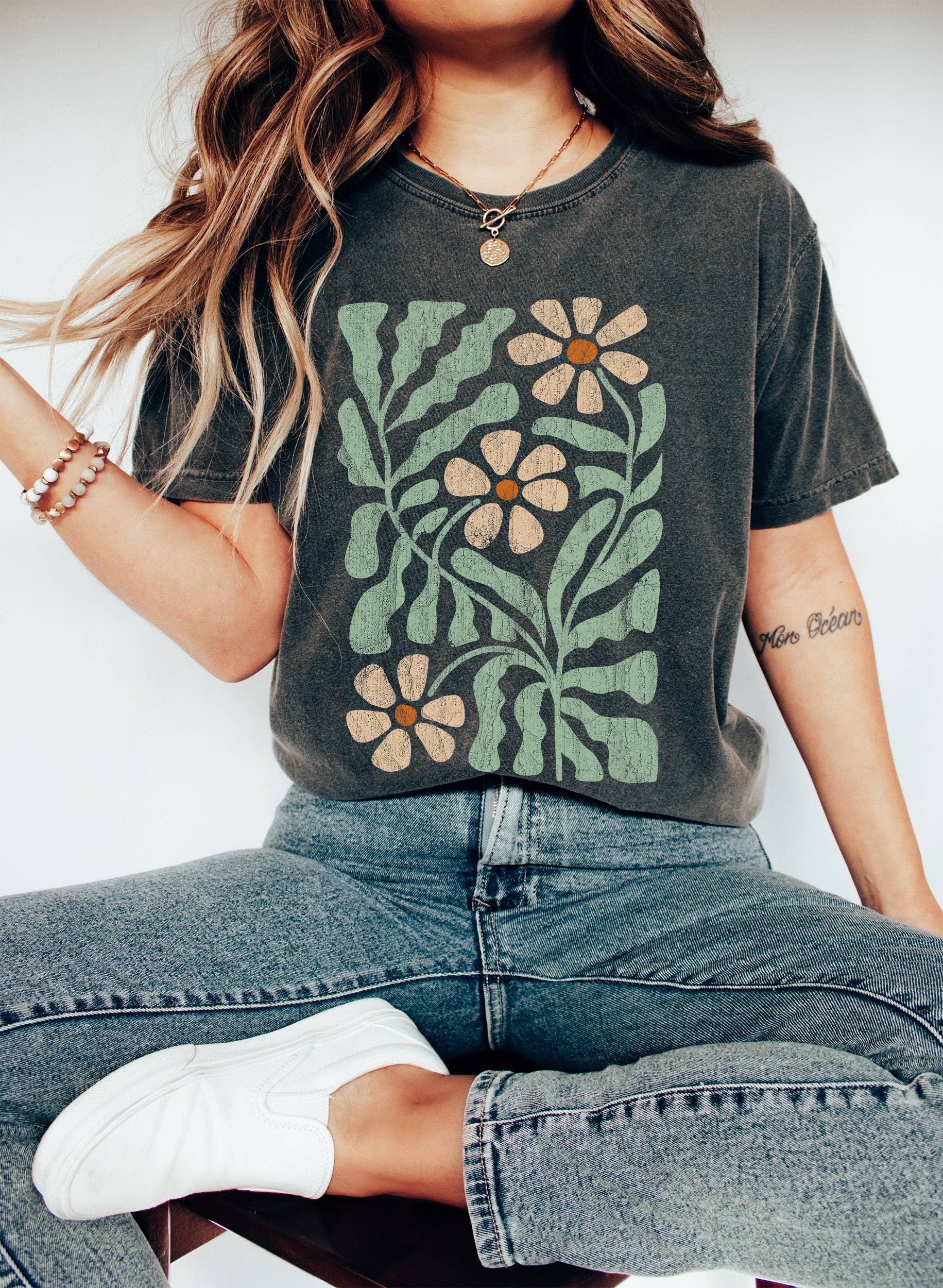 Boho Floral Vintage Cr T-Shirt