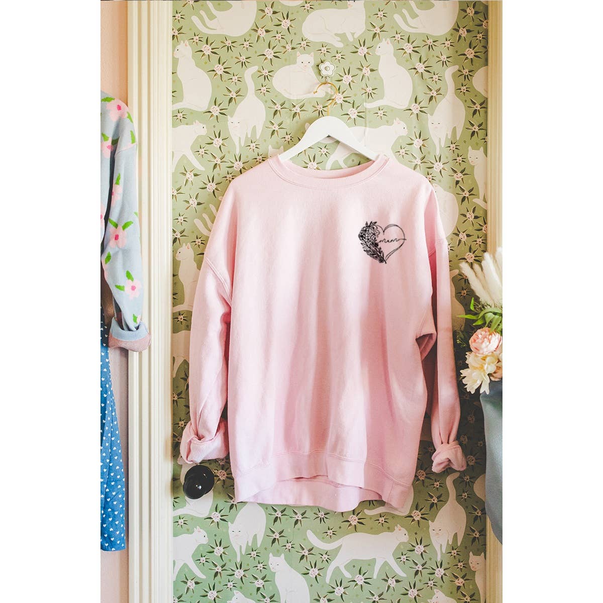 Mama Embroidery  Graphic Sweatshirts