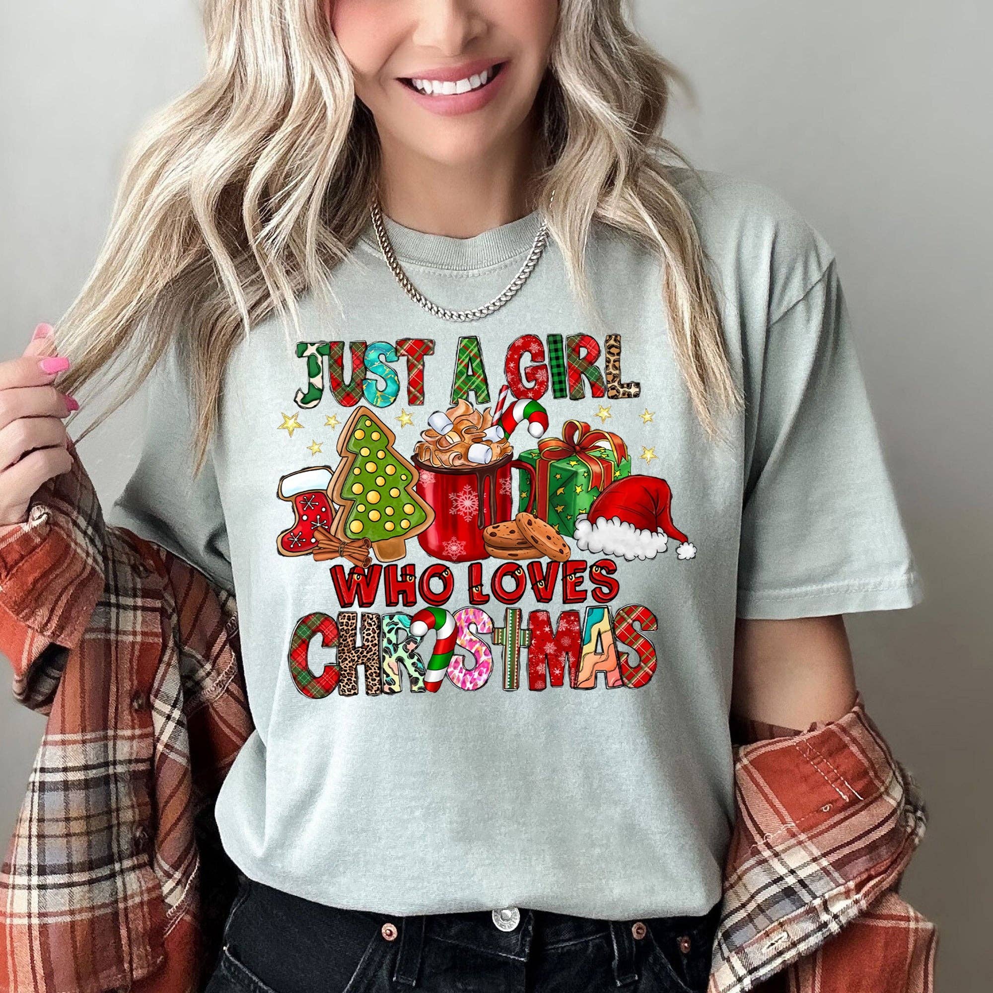 Just A Girl Who Loves Christmas, Santa, Hot Chocolate Tshirt